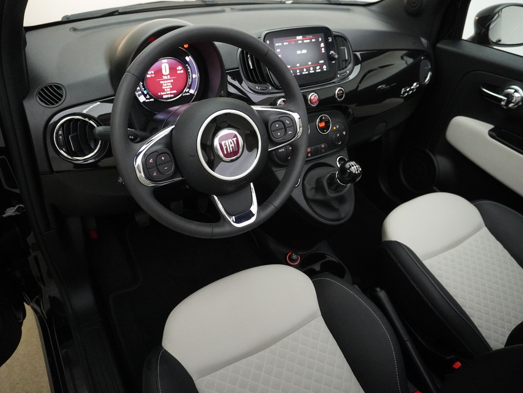 FIAT 500 Cabriolet 1.0 Hybrid Dolcevita