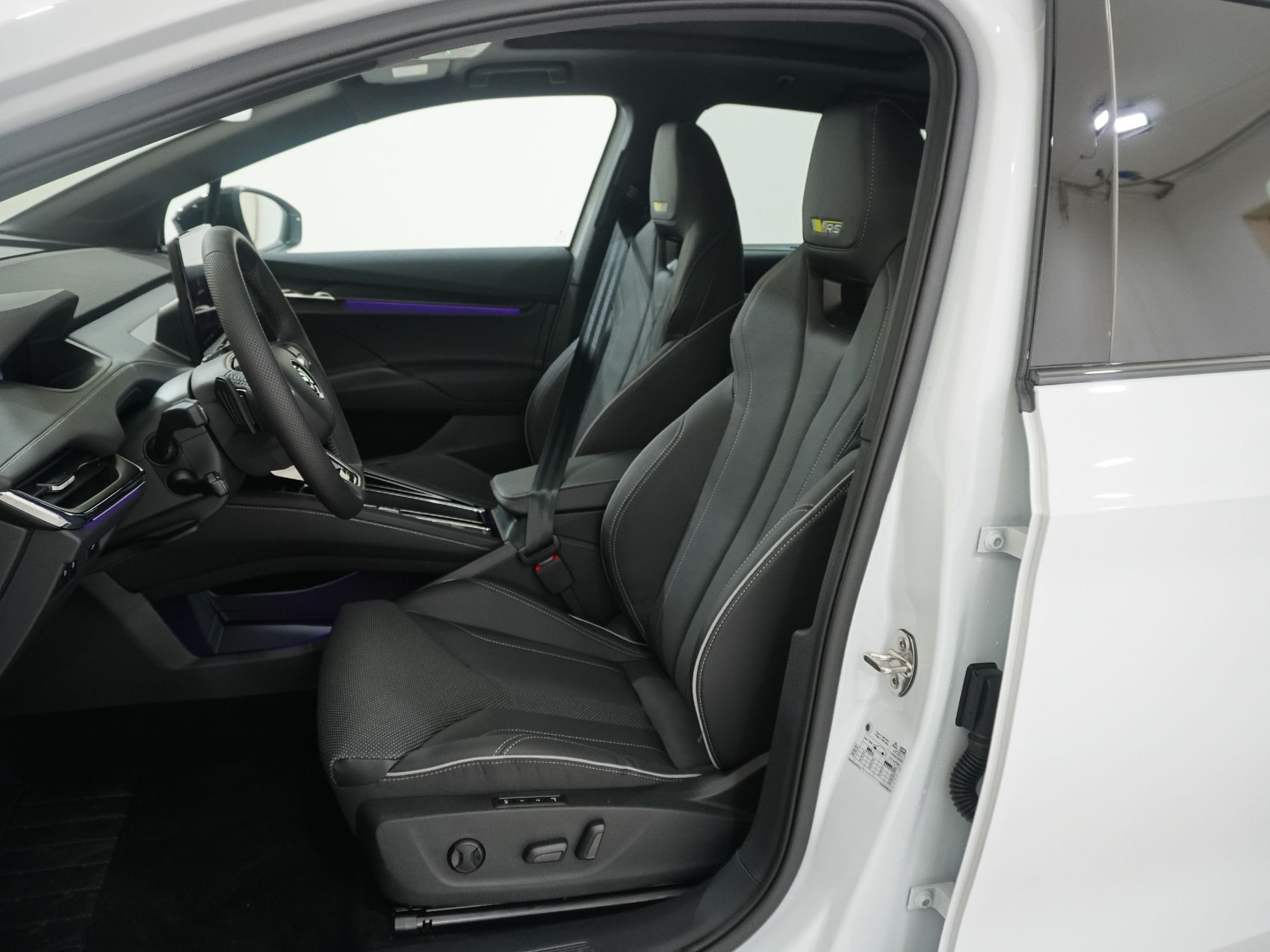 SKODA Enyaq iV Enyaq RS-Suite MAXX