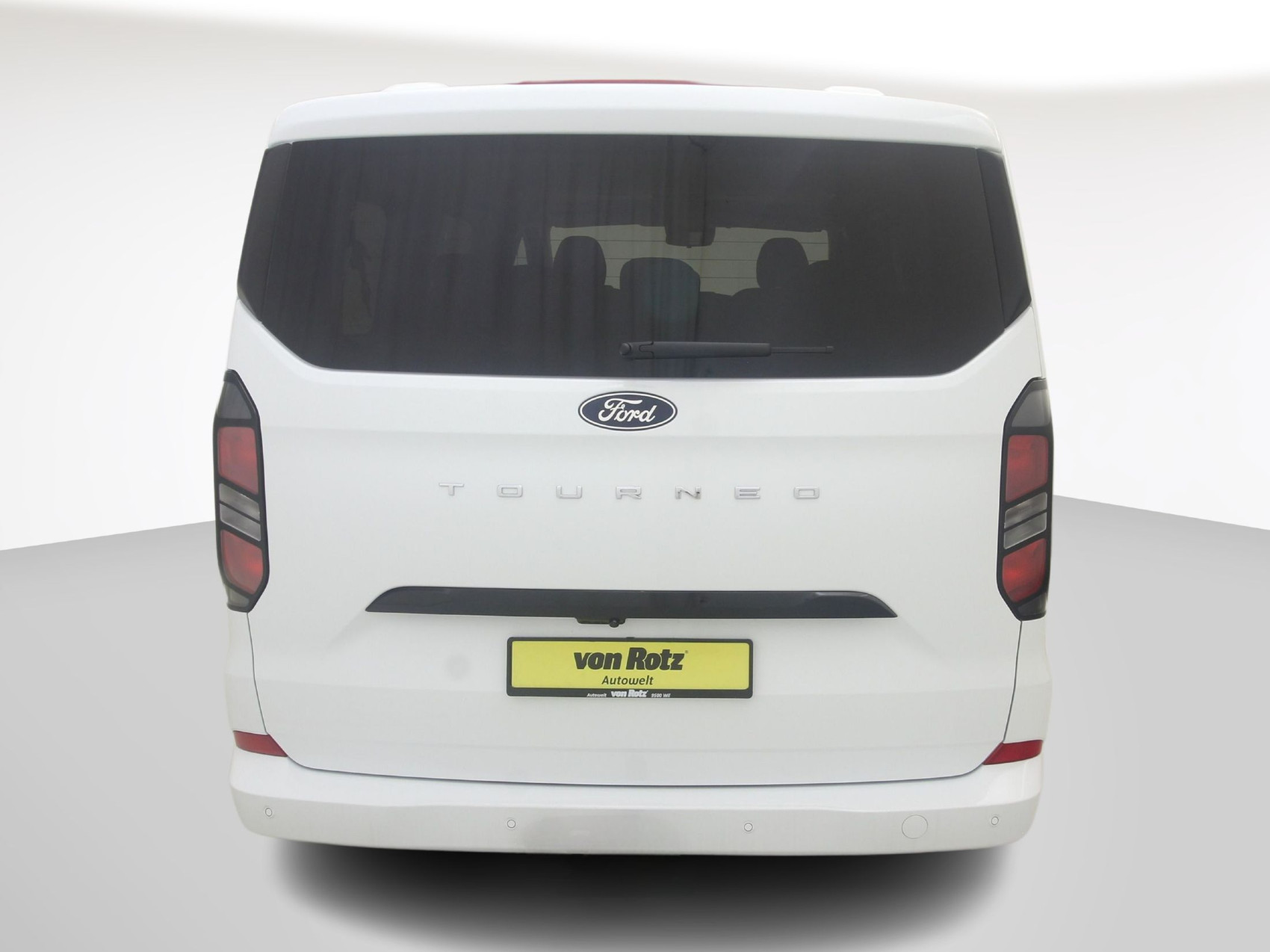 FORD Tourneo Custom 320 L1 2.0 TDCI 4×4 Titanium