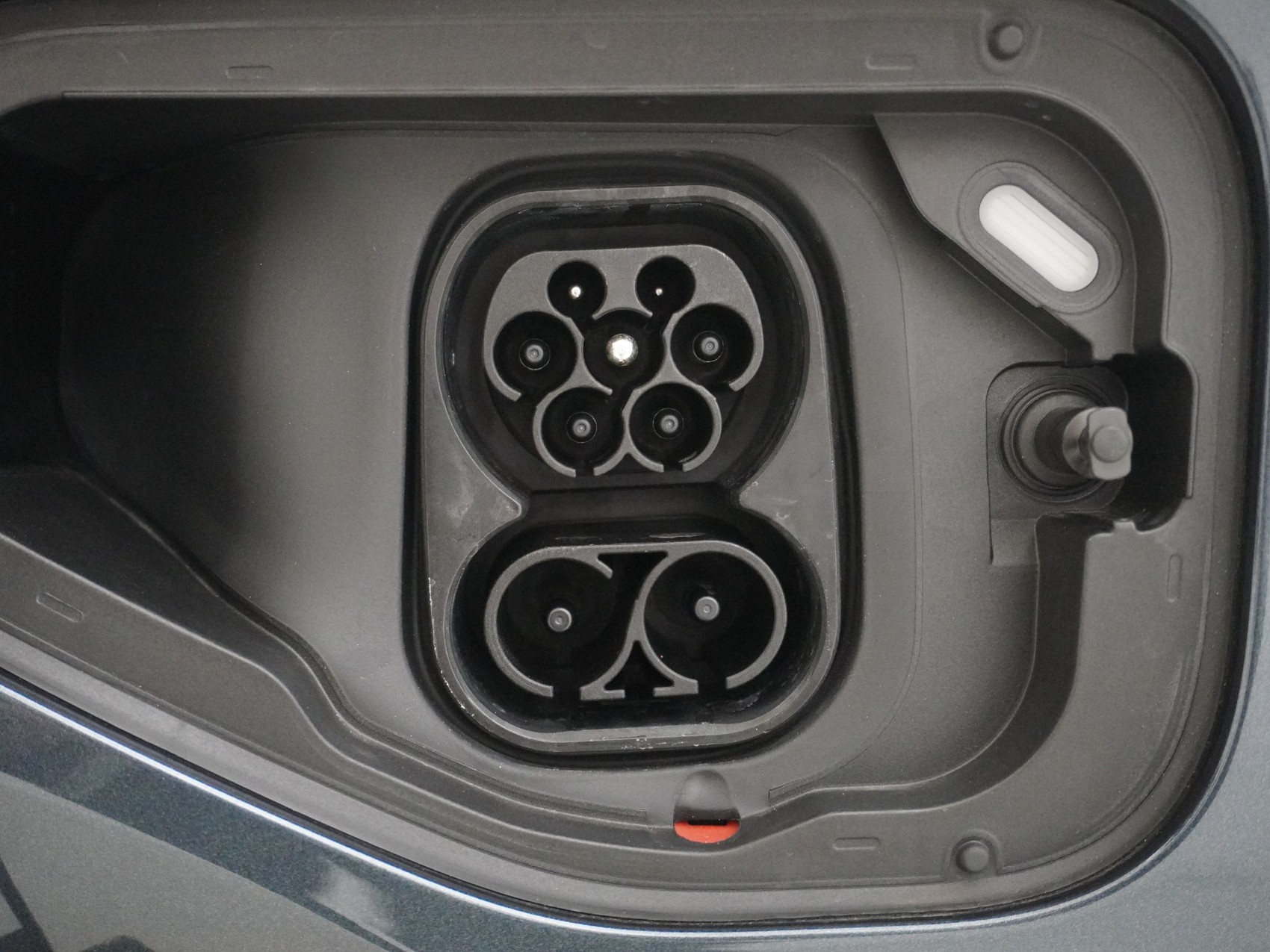 CUPRA Terramar 1.5 e-Plug-in-HYBRID VZ DSG