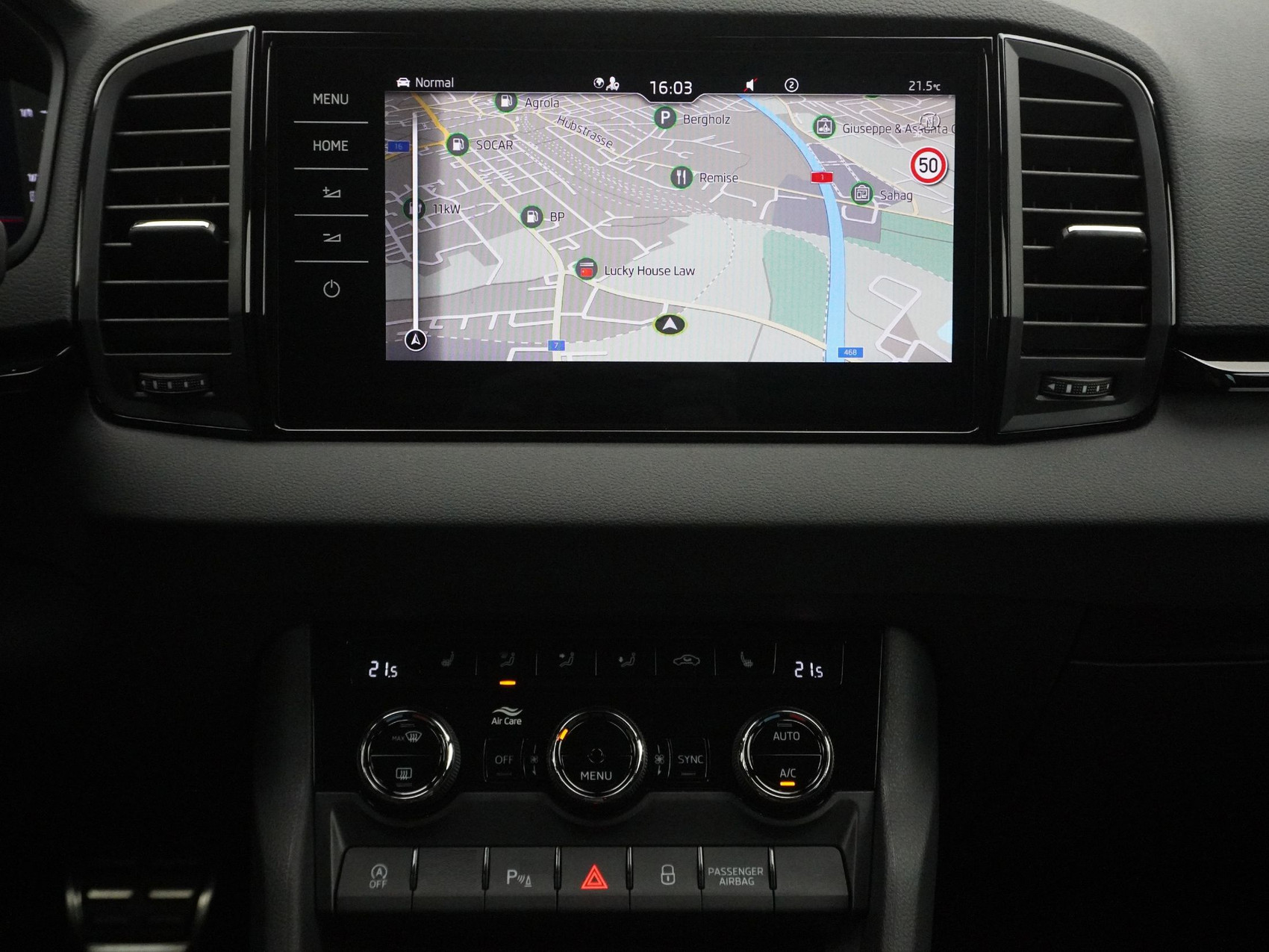 SKODA Karoq 2.0 TDI SportLine 4×4 DSG