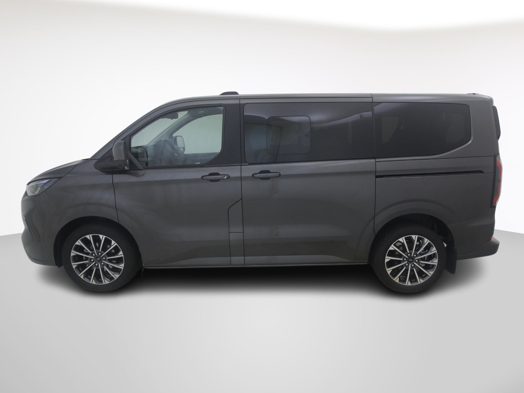 FORD Tourneo Custom 320 L1 2.0 TDCI 4×4 Titanium X