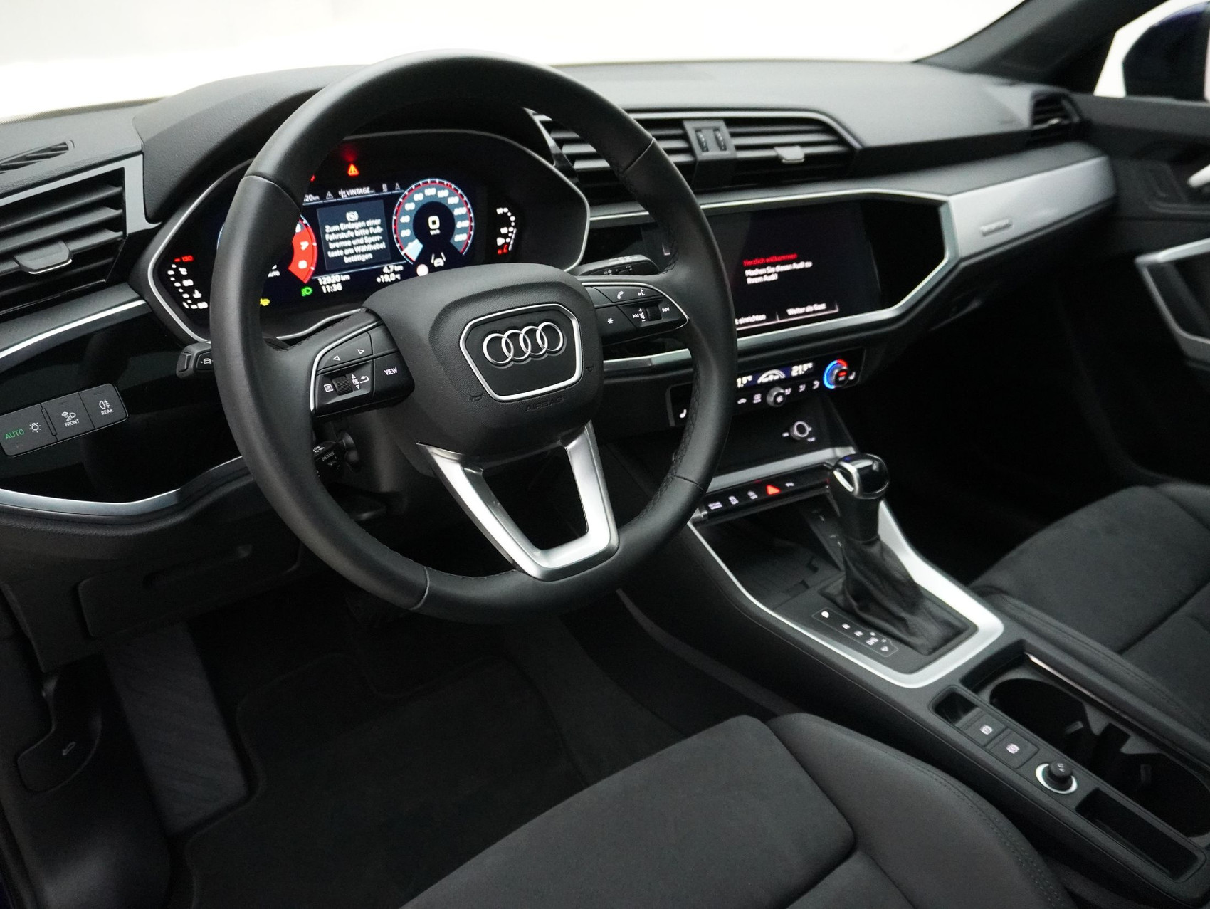 AUDI Q3 Sportback 40 TFSI S line quattro S-Tronic **Audi Garantie bis 07.2029**