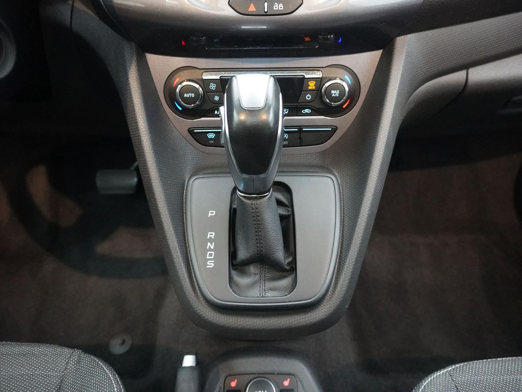 FORD Tourneo Connect Grand Connect 1.5 TDCi Titanium