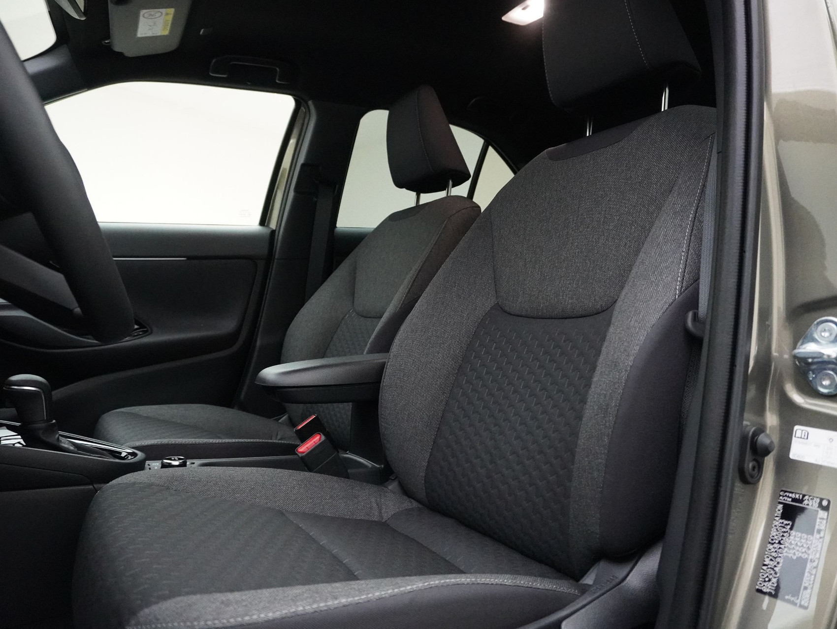 TOYOTA Yaris Cross 1.5 VVT-i HSD Trend AWD-i ** 4×4 **