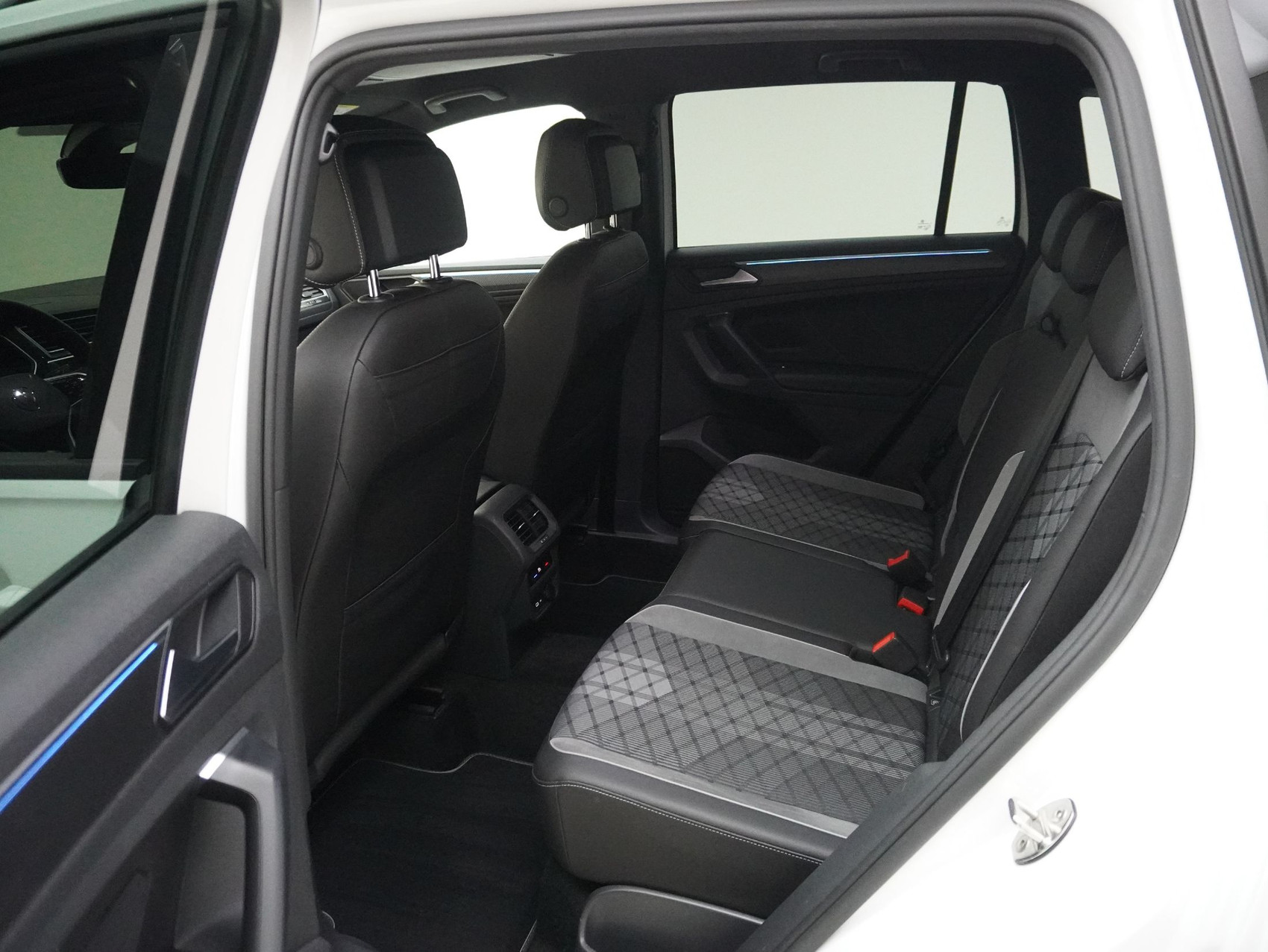VW Tiguan 2.0 TDI DSG R-Line Black Style 4Motion