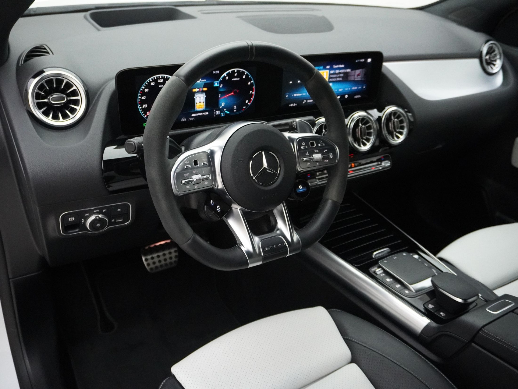 MERCEDES-BENZ GLA-Klasse GLA 35 AMG 4matic