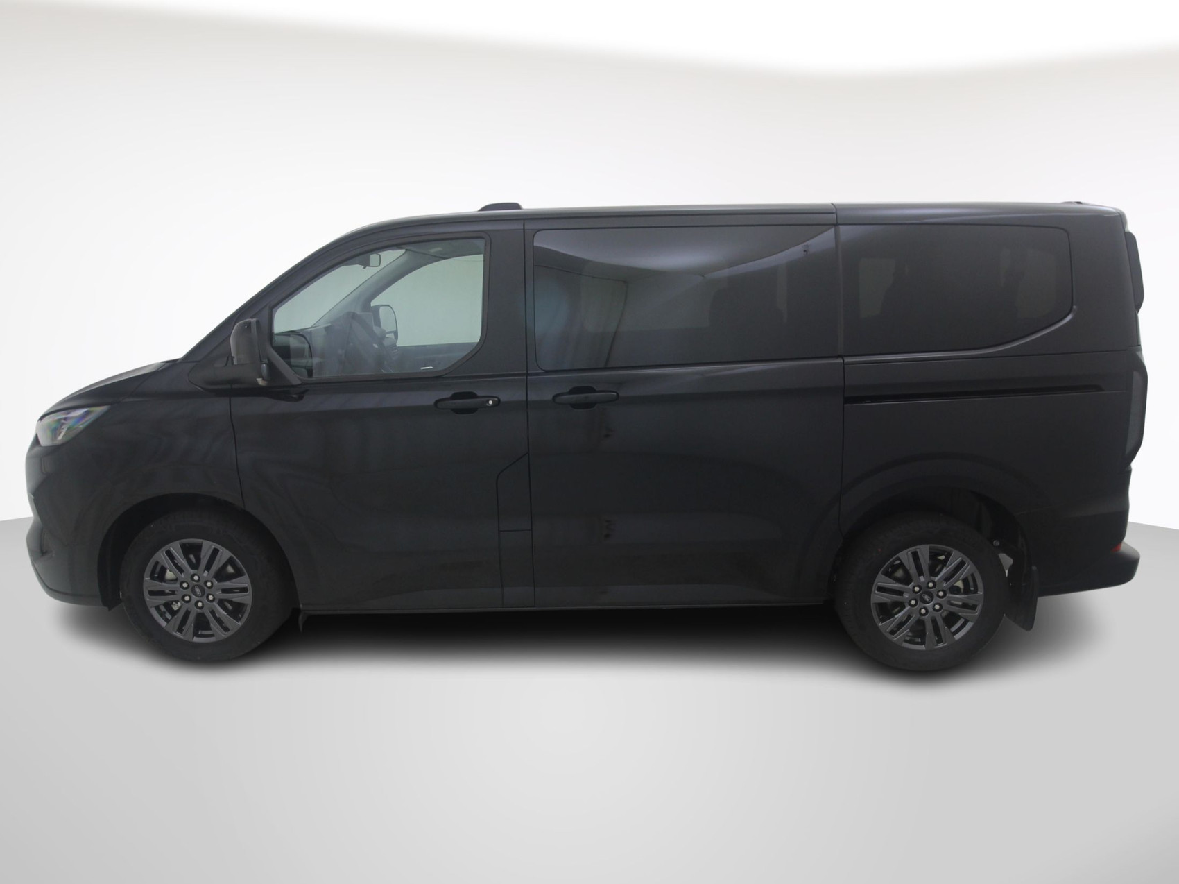 FORD Tourneo Custom 320 L1 2.0 TDCI 4×4 Titanium