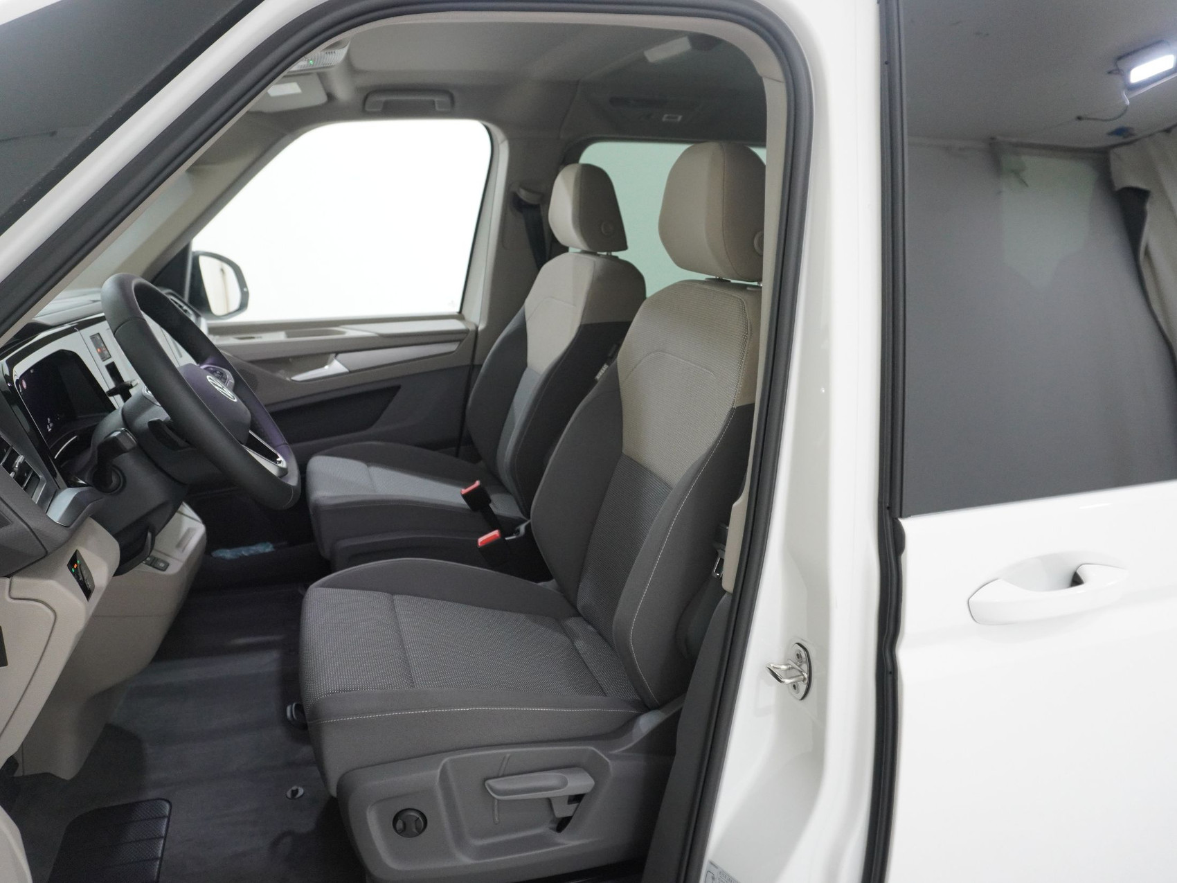 VW Multivan lang 2.0 TDI Life Edition-DSG