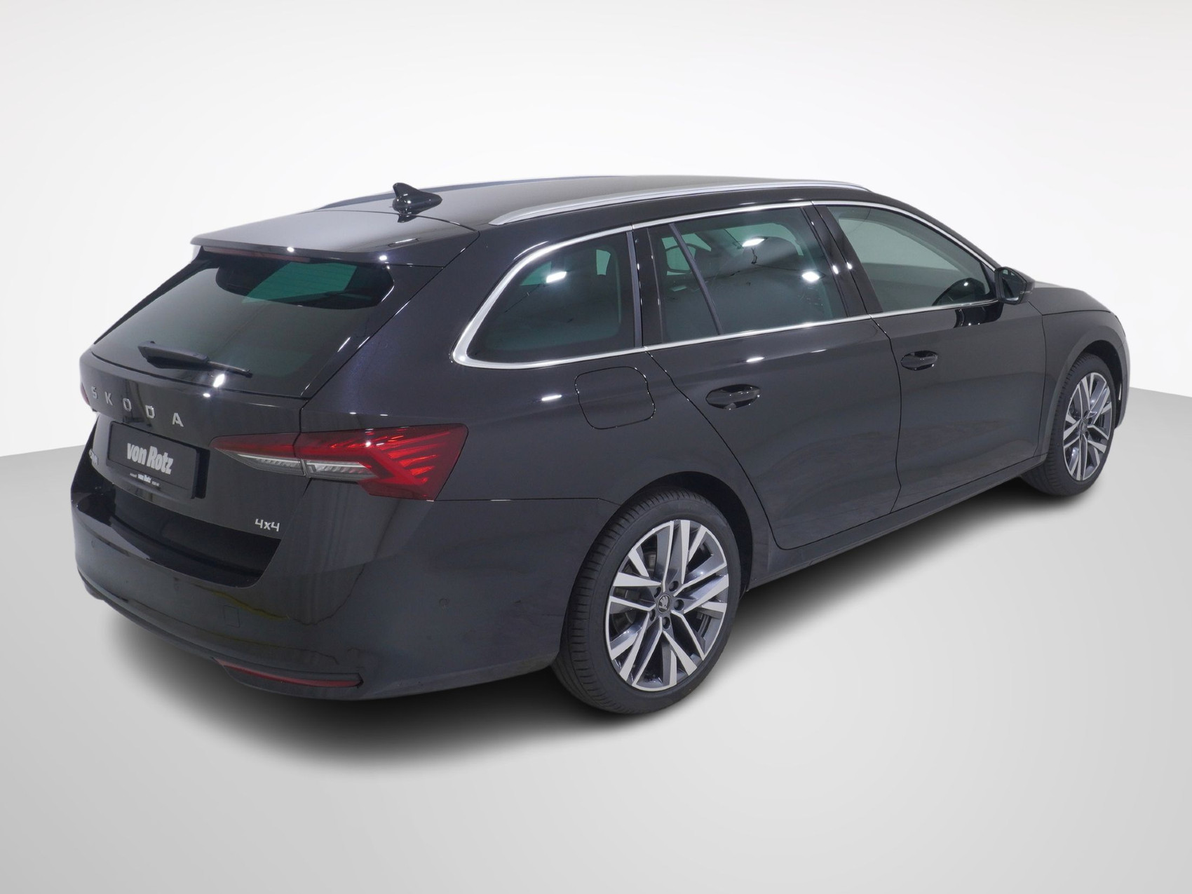 SKODA Octavia 2.0 TSI Selection-Lounge 4×4 DSG