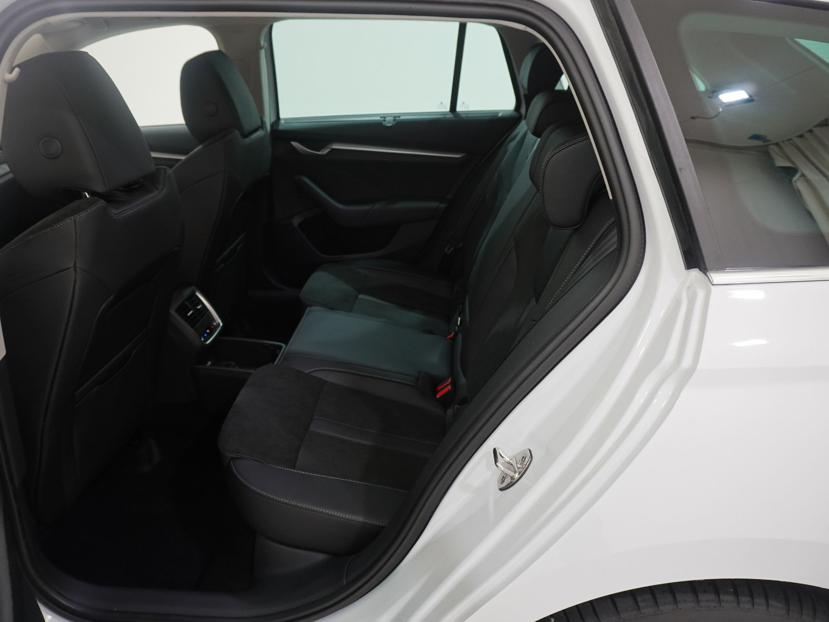 SKODA Octavia 1.5 TSI mHEV Selection-Lounge DSG