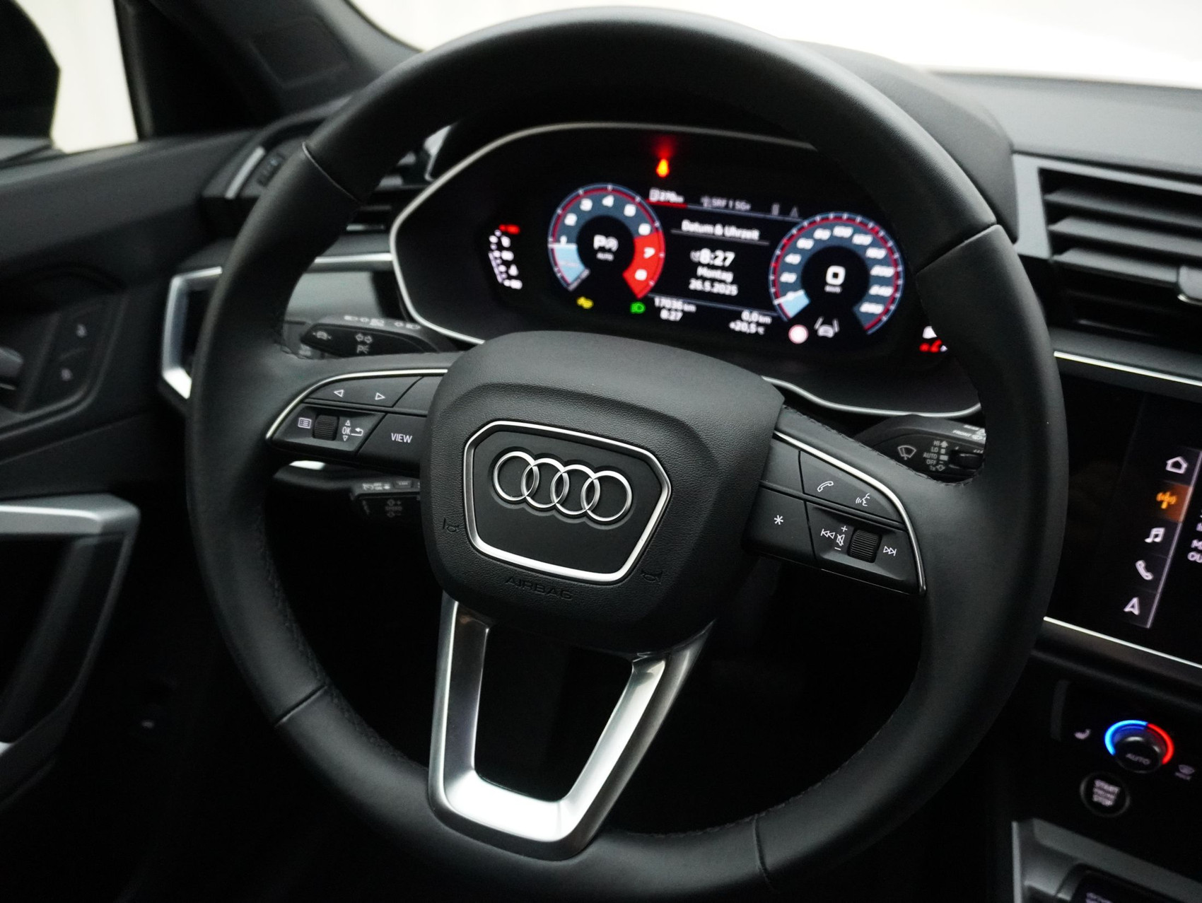 AUDI Q3 Sportback 40 TFSI S line quattro S-Tronic **Audi Garantie bis 07.2029**