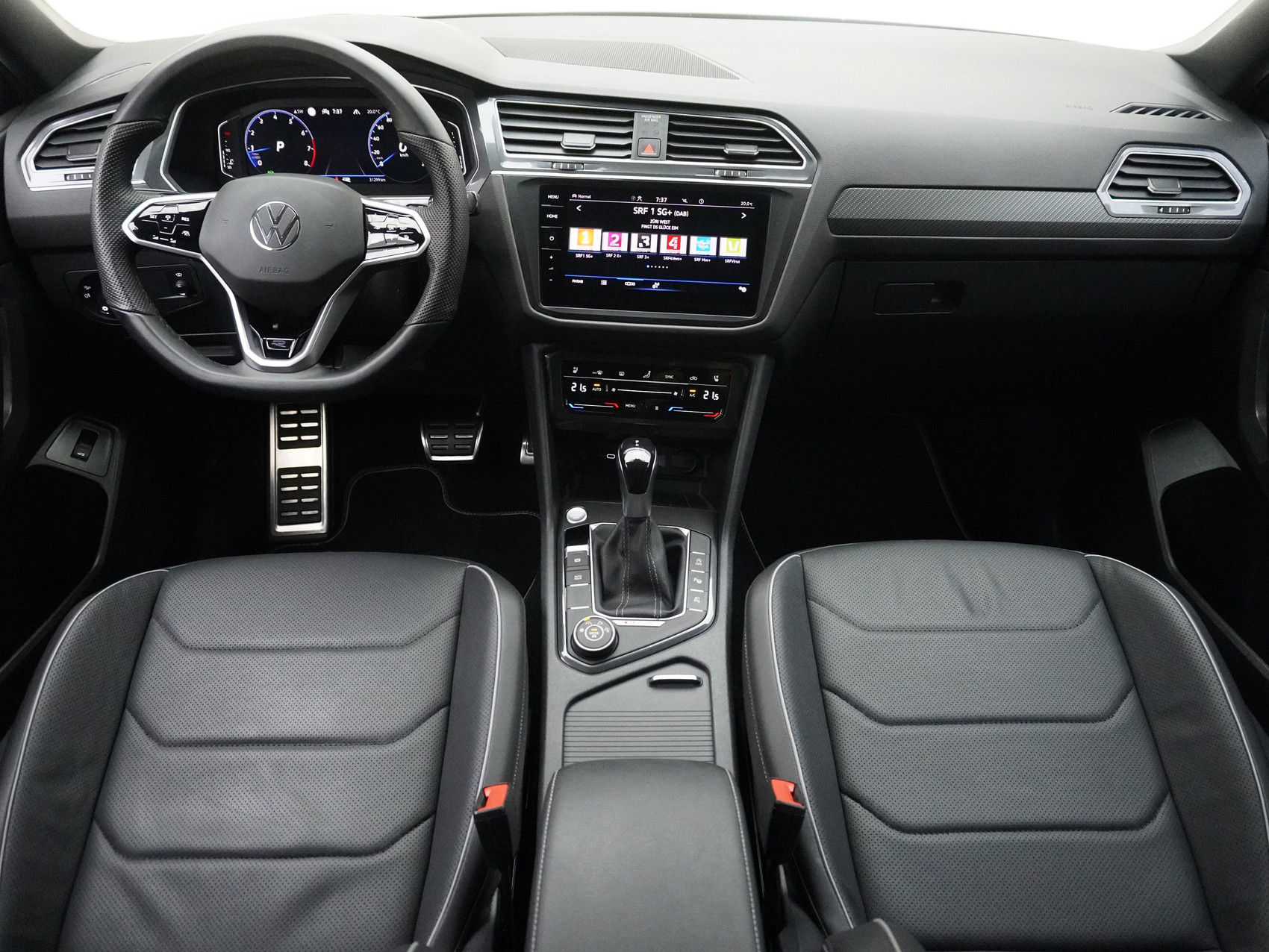 VW Tiguan Allspace 2.0 TSI DSG R-Line Black Style 4Motion **Leder/Sitzbelüftung/Anhängerkupplung/Standheizung**