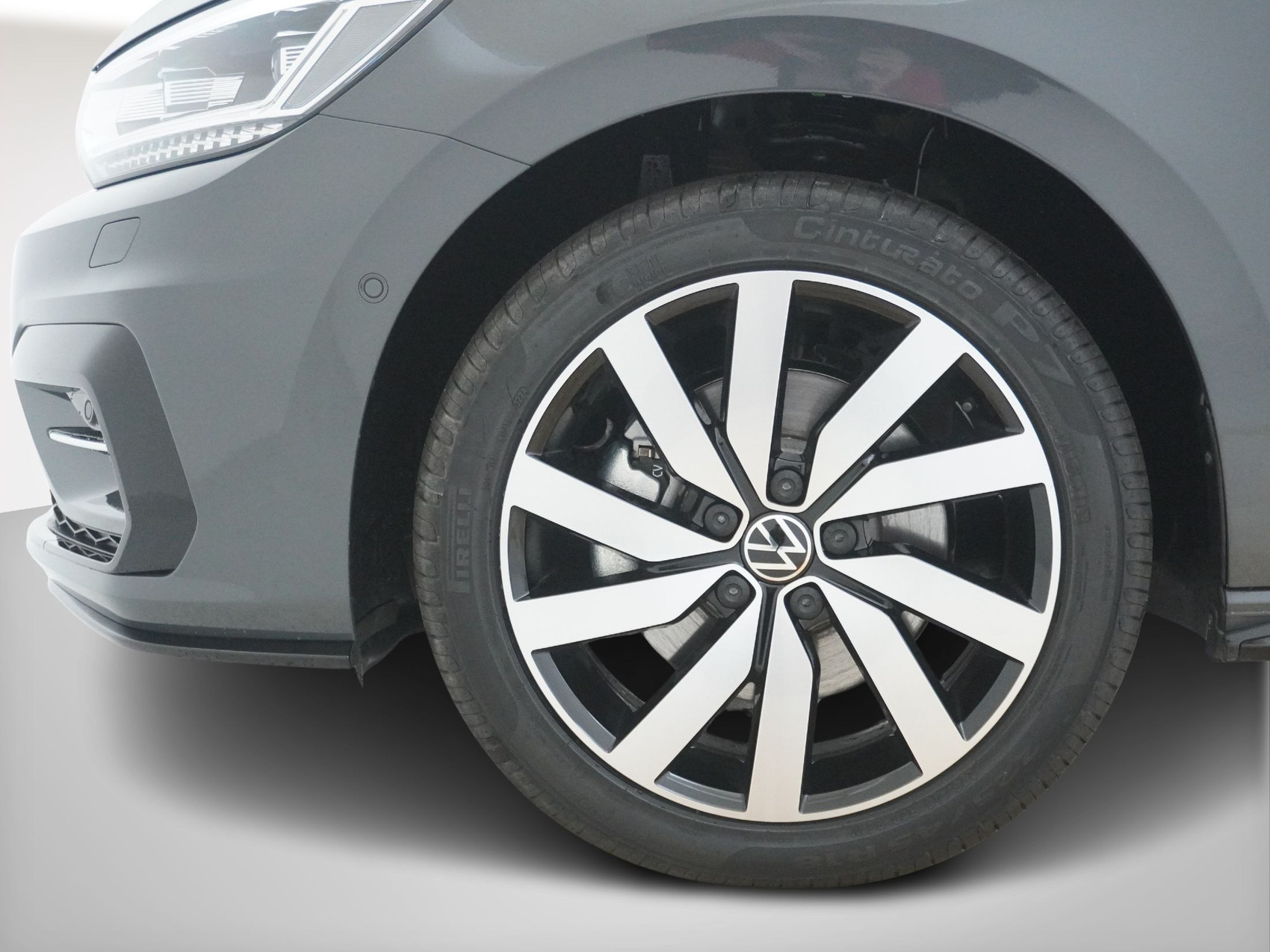 VW Touran 1.5 TSI R-Line DSG