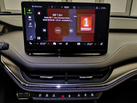 SKODA Enyaq iV 80x Sport Line
