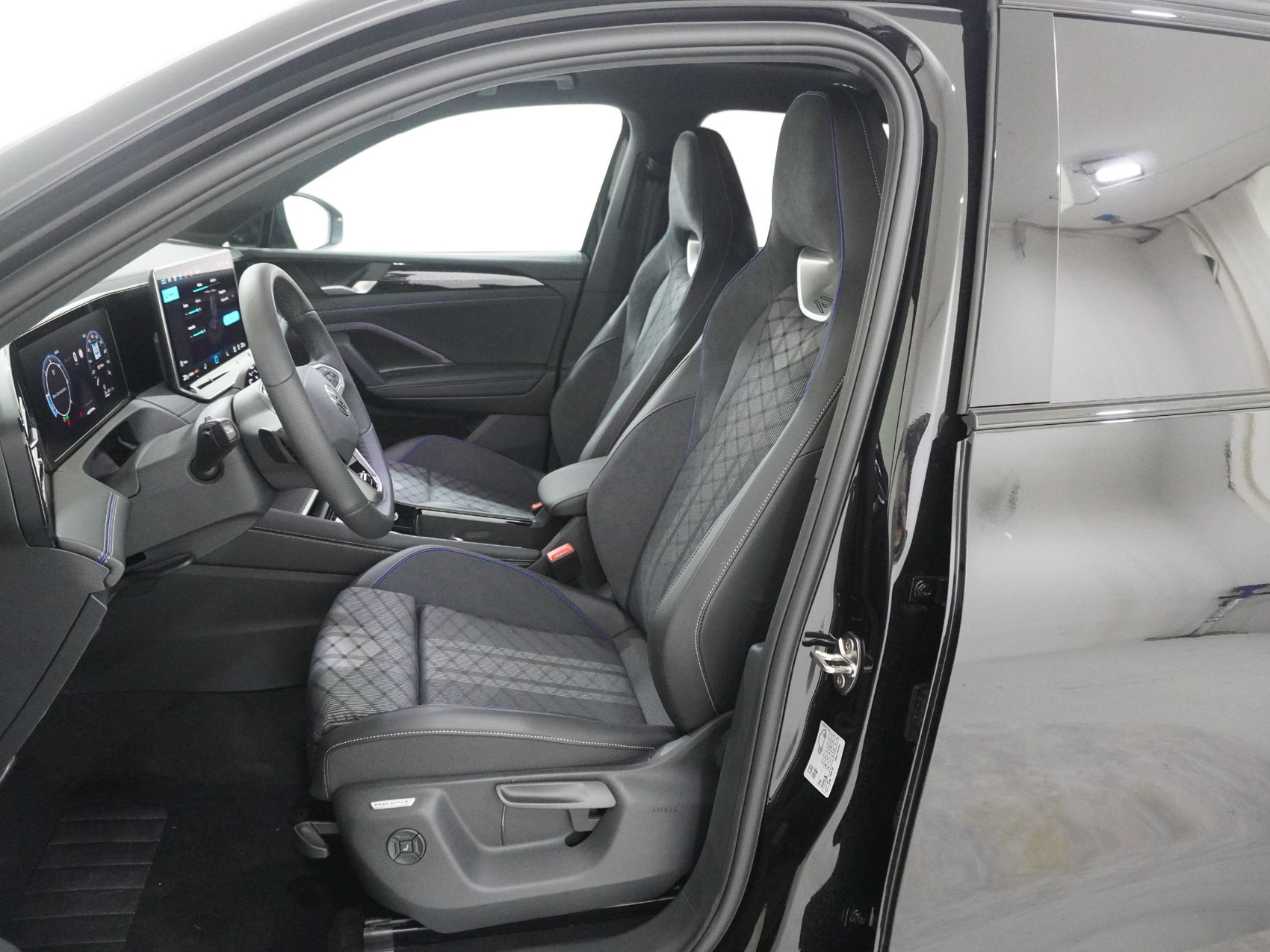 VW Tiguan 2.0 TDI R-Line 4motion