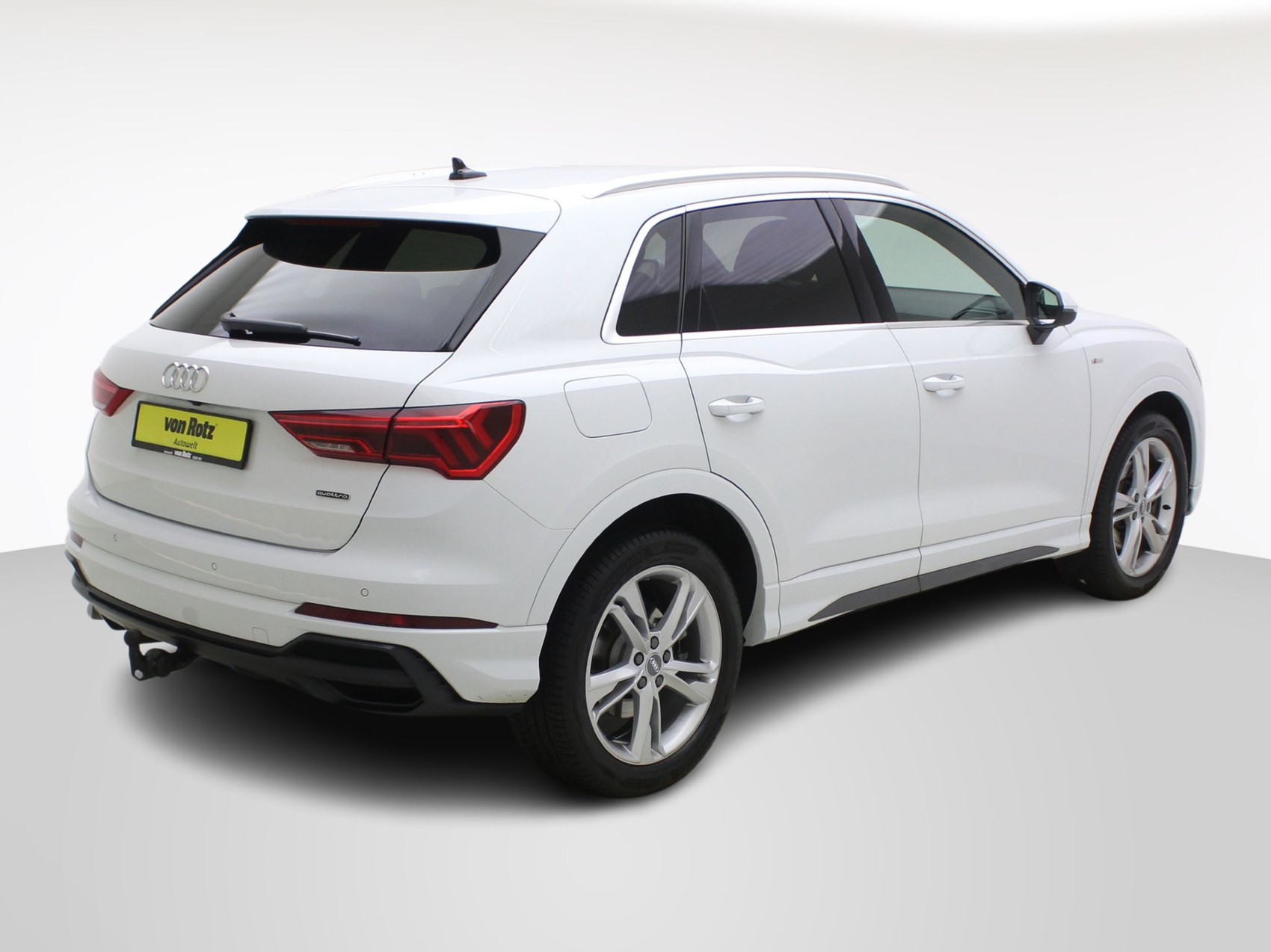 AUDI Q3 45 TFSI S line quattro S-Tronic