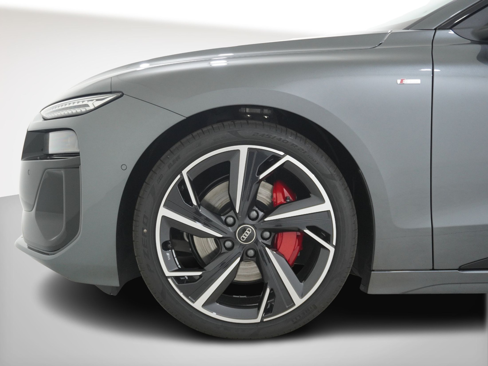 AUDI A6 e-tron Avant quattro S line