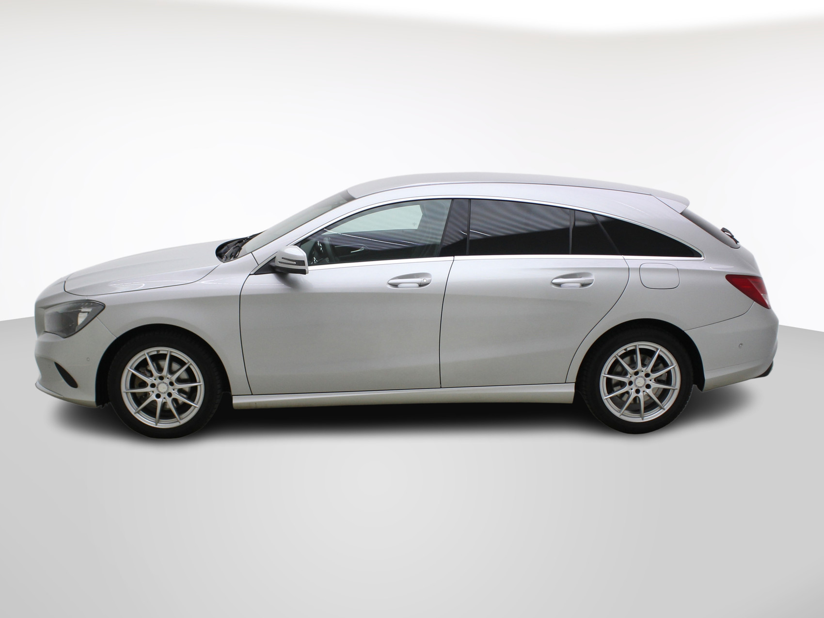 MERCEDES-BENZ CLA-Klasse CLA 200 Urban Shooting Brake
