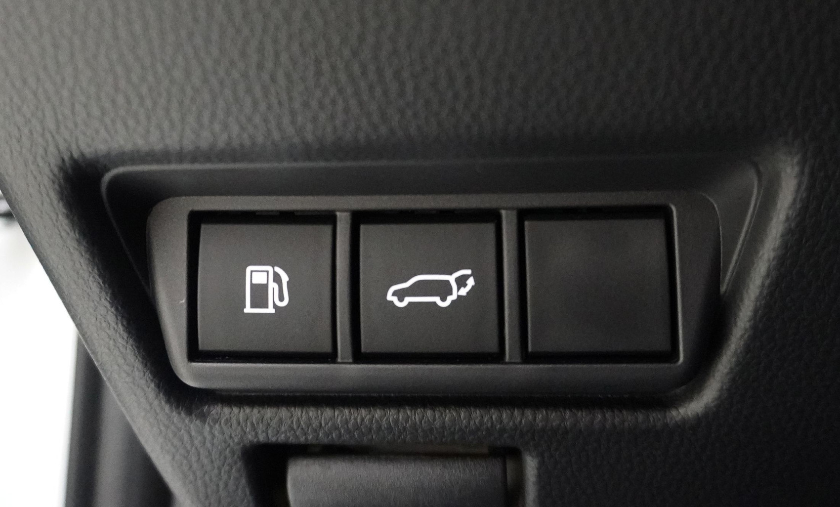 TOYOTA Prius 2.0 Plug-In-Hybrid Style