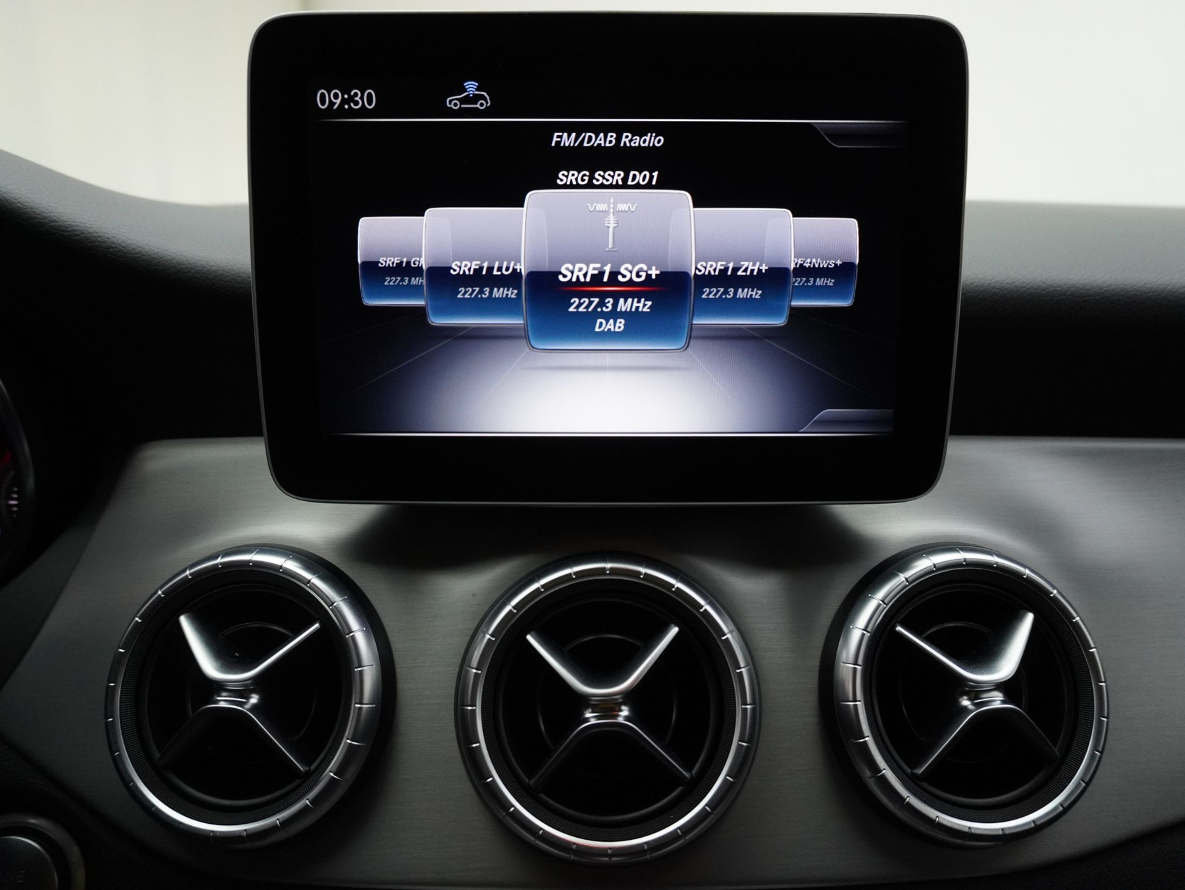 MERCEDES-BENZ CLA-Klasse CLA 200 d AMG Line 4Matic Shooting Brake