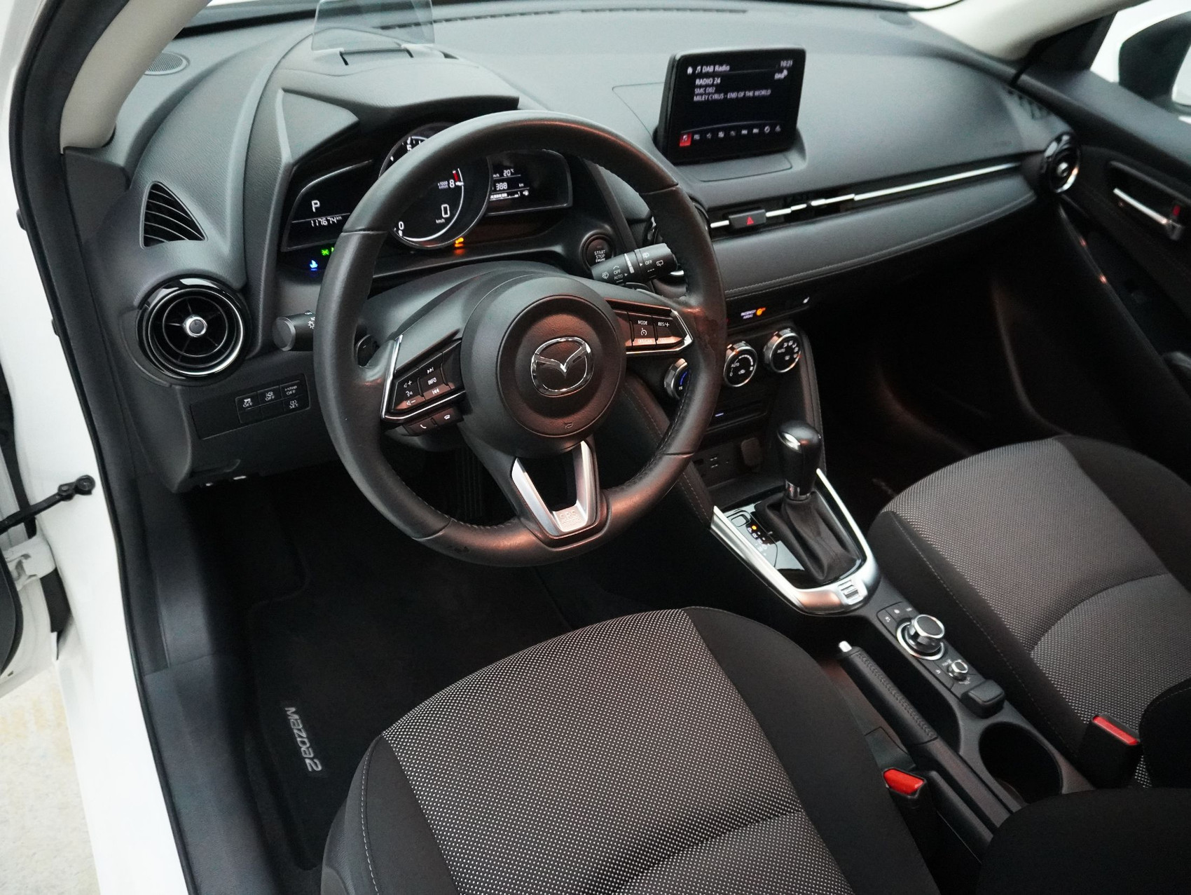 MAZDA 2 1.5 Ambition Plus