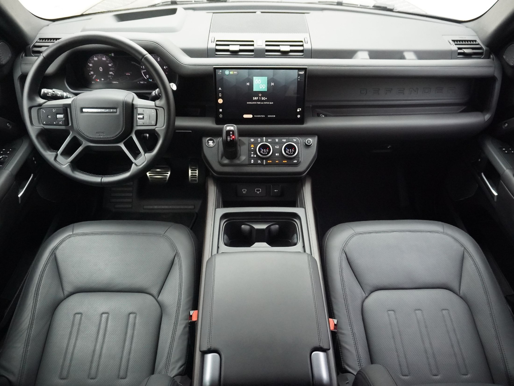 LAND ROVER Defender X Ingenium
