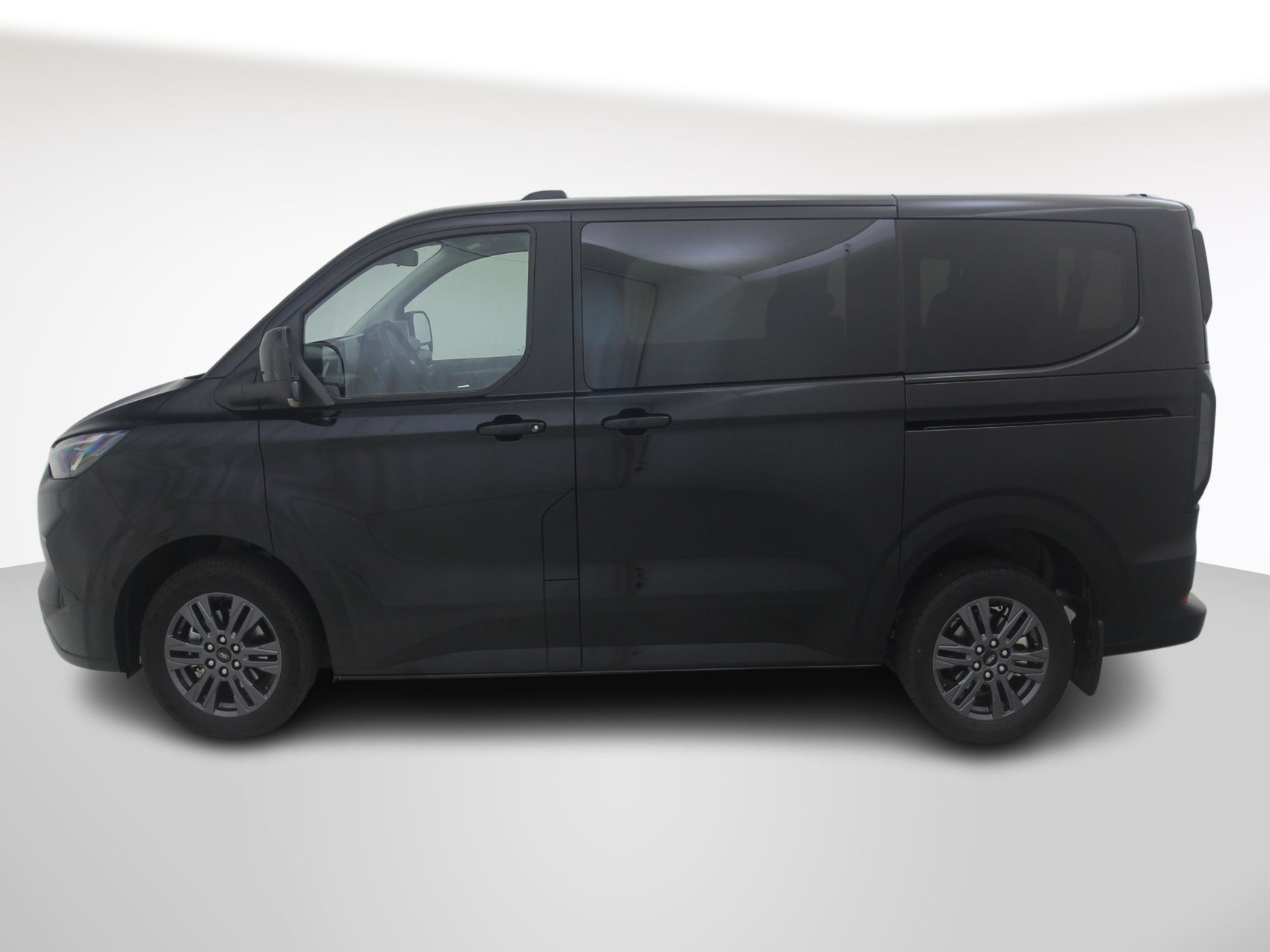 FORD Tourneo Custom 320 L1 2.0 TDCI 4×4 Titanium