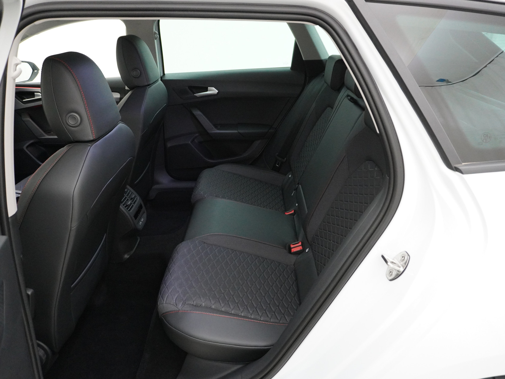 SEAT Leon ST 1.5 eTSI FR DSG