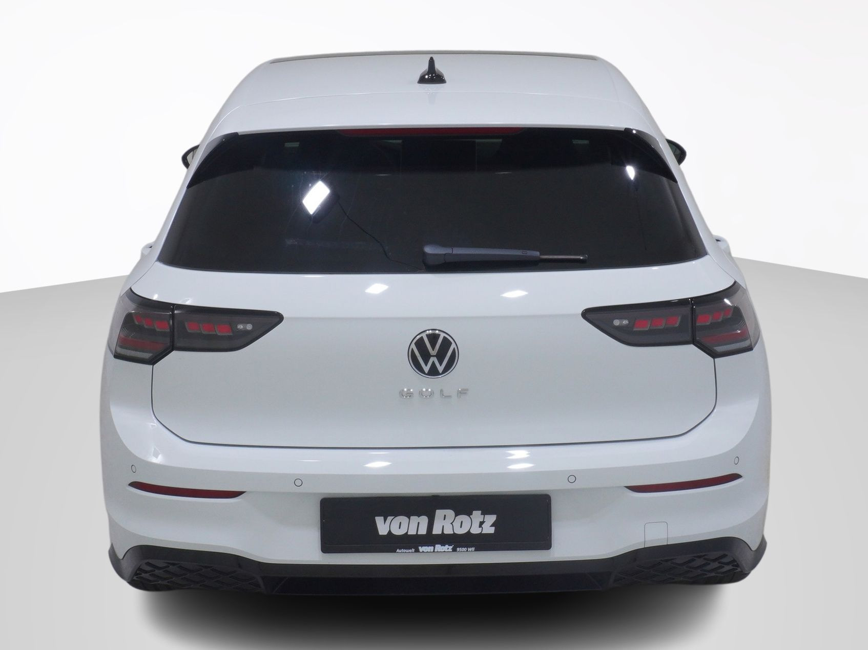 VW Golf VIII 2.0 TDI R-Line DSG