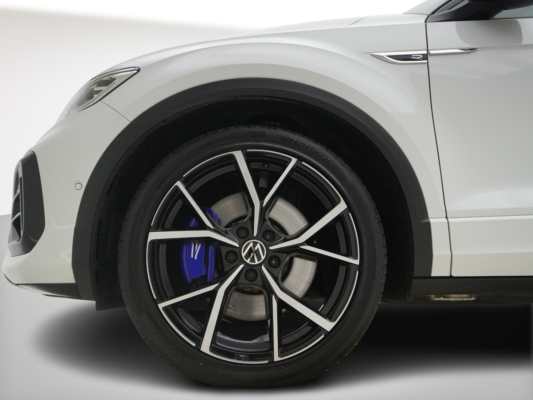 VW T-Roc 2.0 TSI DSG R Black Style 4Motion **Anhängerkupplung und Panoramaglasdach**