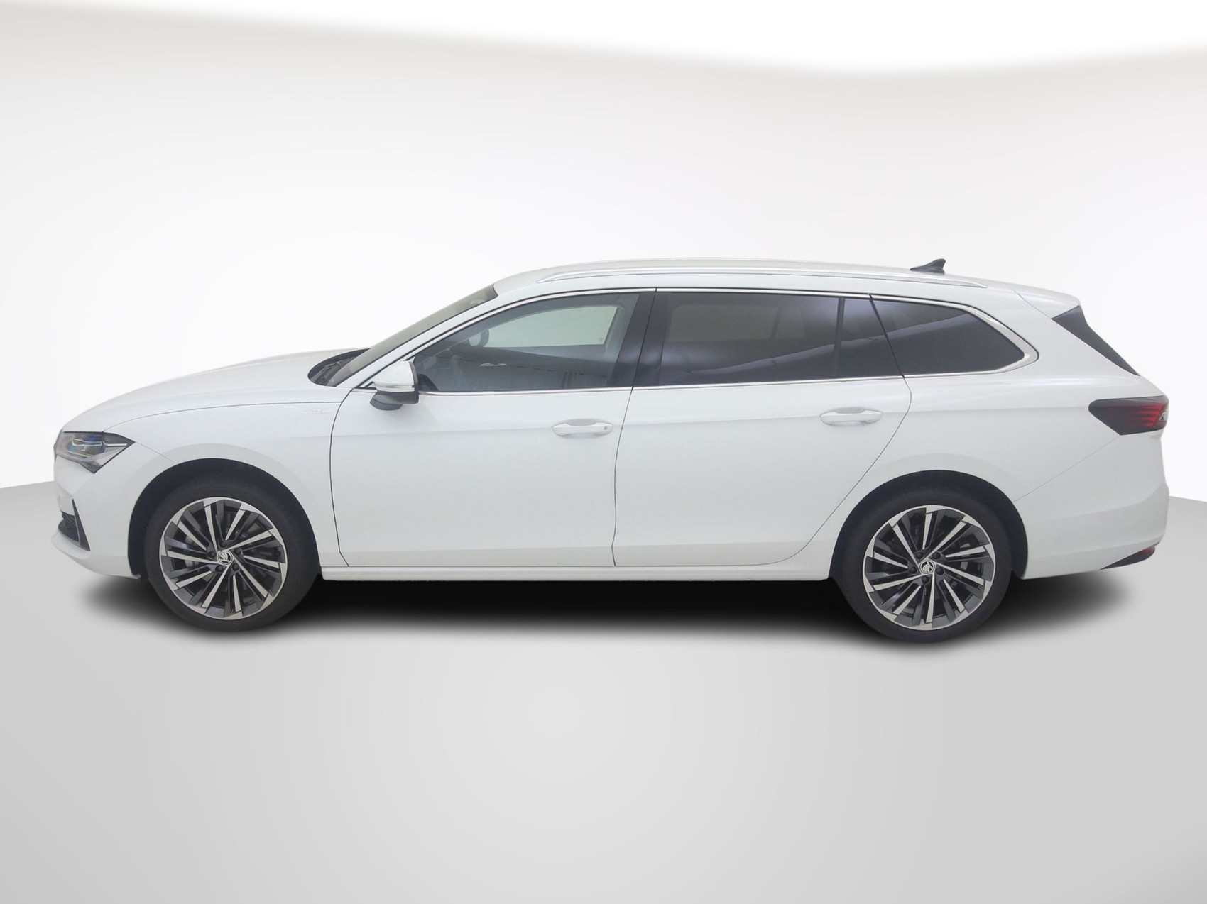 SKODA Superb 2.0 TSI L&K 4×4 DSG