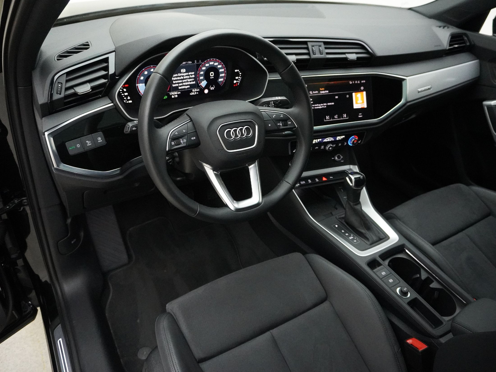 AUDI Q3 Sportback 40 TFSI S line quattro S-Tronic **Audi Garantie bis 07.2029**