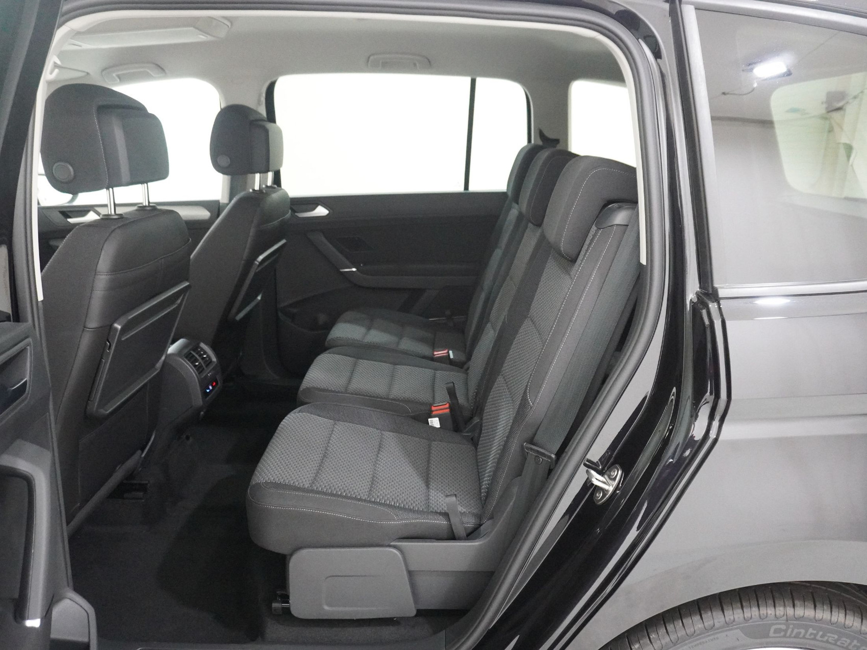 VW Touran 1.5 TSI R-Line DSG