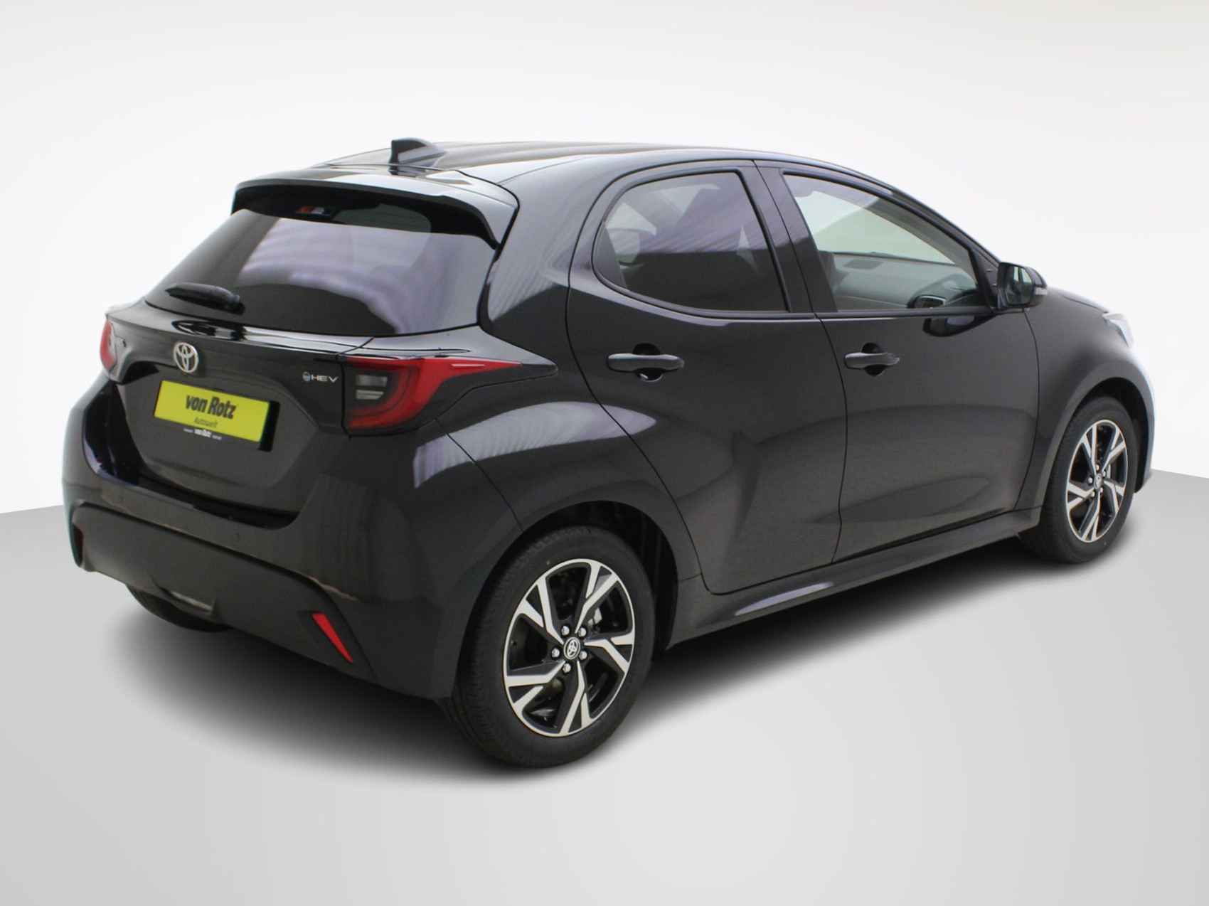 TOYOTA Yaris 1.5 VVT-i HSD Trend * Trend Plus *