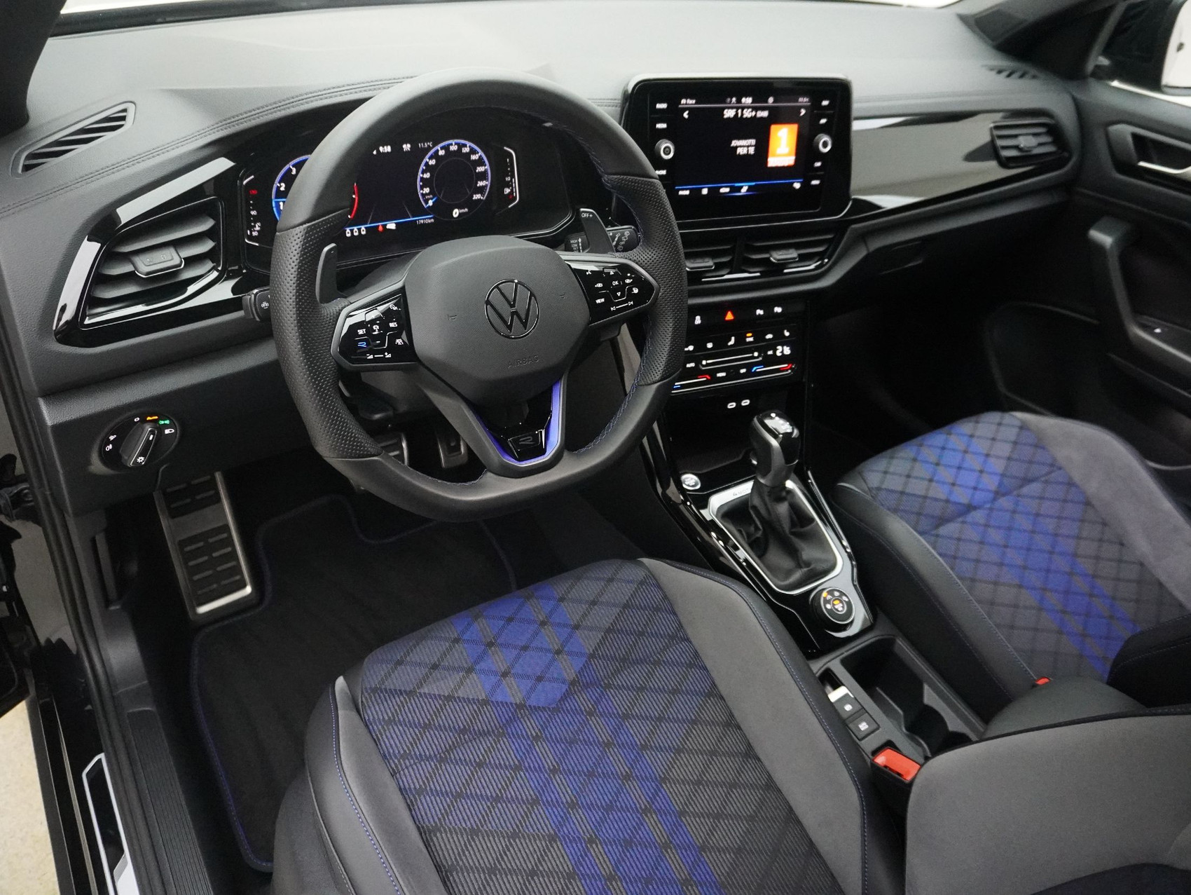 VW T-Roc 2.0 TSI DSG R Black Style 4Motion **Panoramaglasdach**