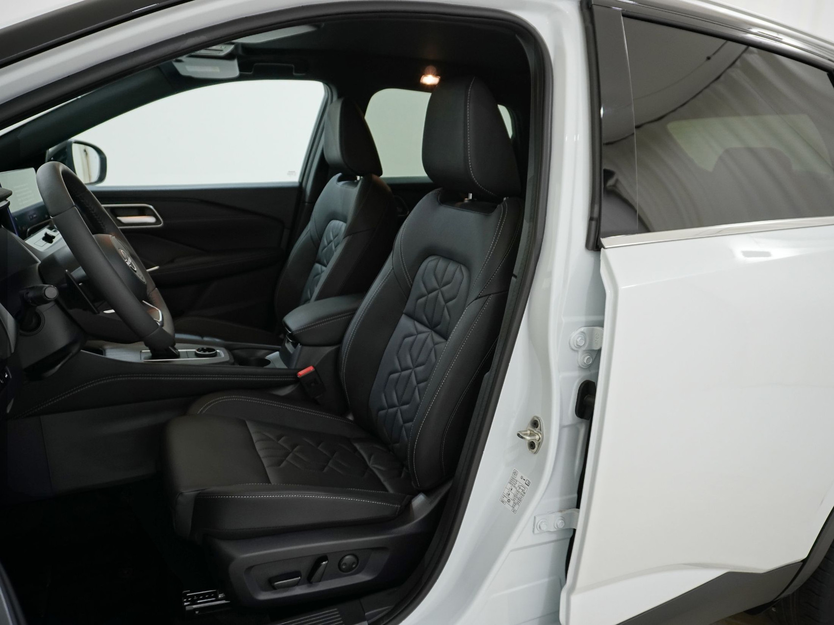 NISSAN Qashqai 1.3 DIG-T Tekna 4×4