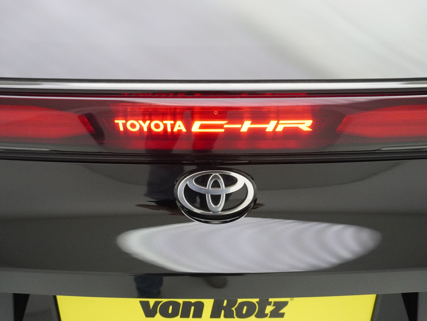 TOYOTA C-HR 2.0 HEV GR Sport Premiere 4×4 ** 20″ Alu **