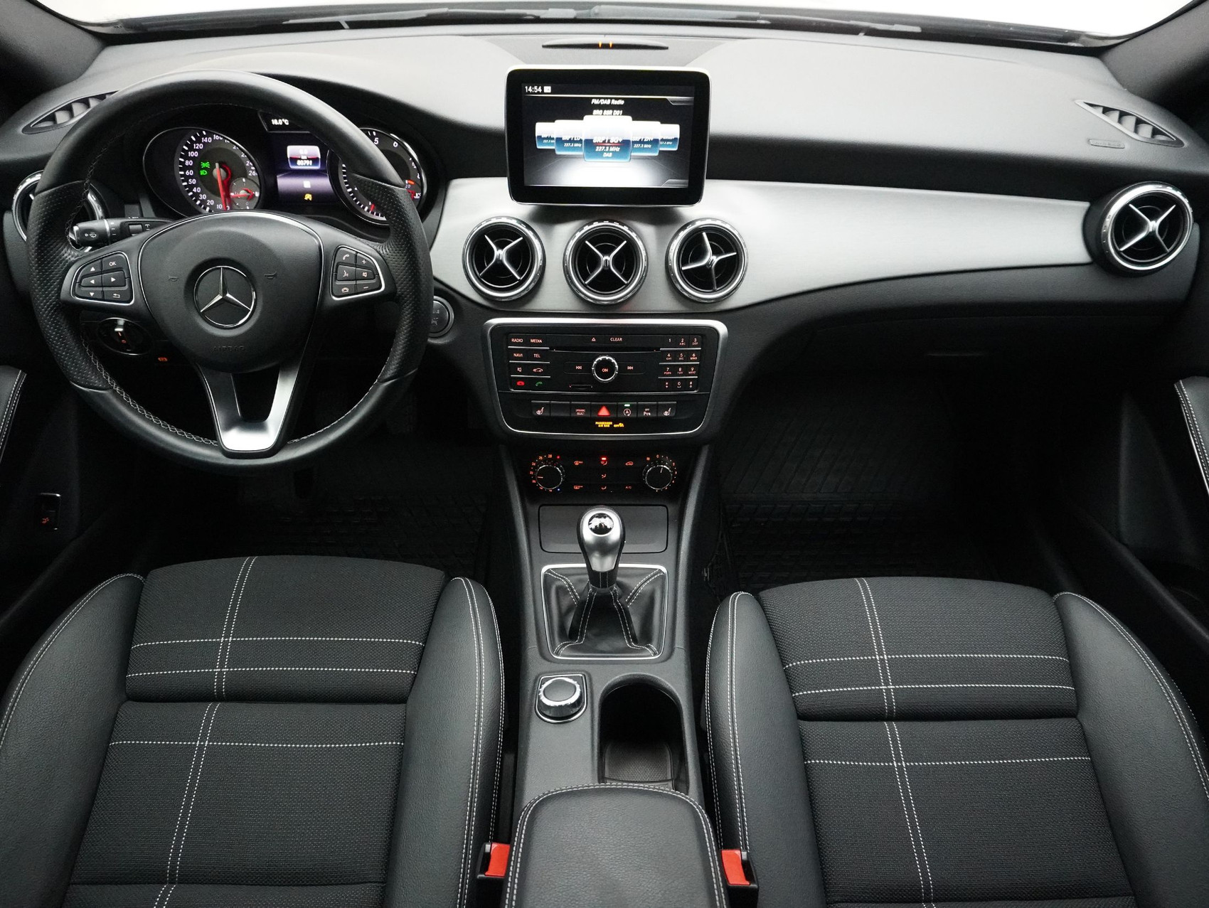 MERCEDES-BENZ GLA-Klasse GLA 200 Urban