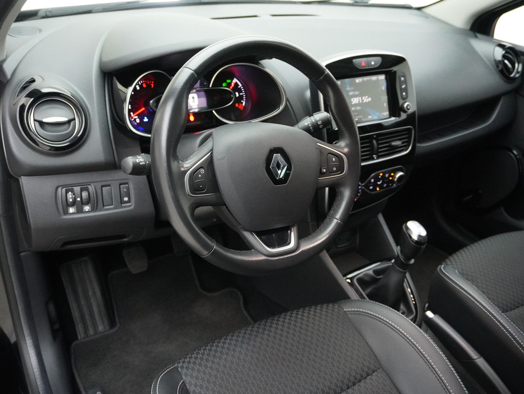 RENAULT Clio 1.2 16V Expression