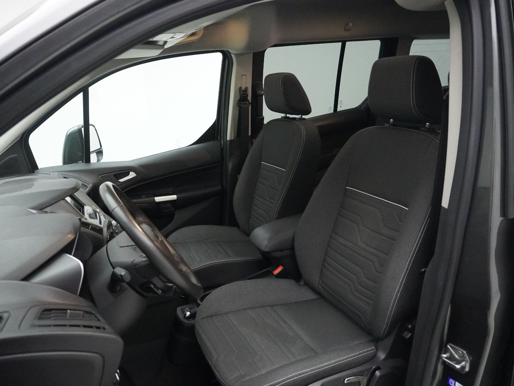 FORD Tourneo Connect Grand Connect 1.5 TDCi Titanium