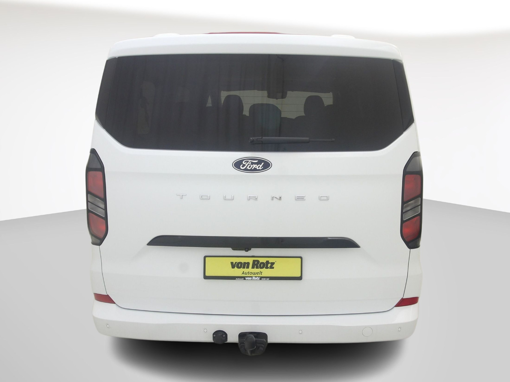 FORD Tourneo Custom 320 L2 2.0 TDCI 4×4 Titanium