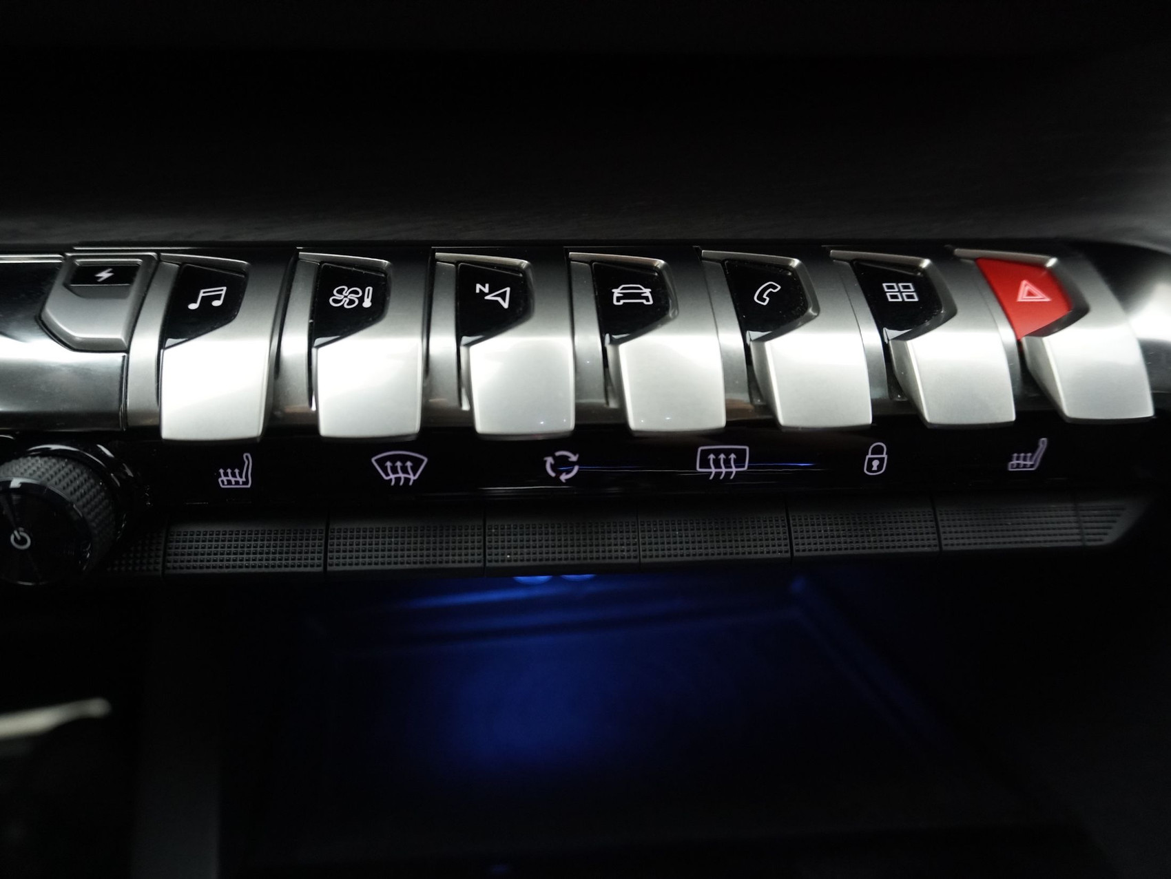 PEUGEOT 3008 1.6 Plug-in Hybrid4 GT
