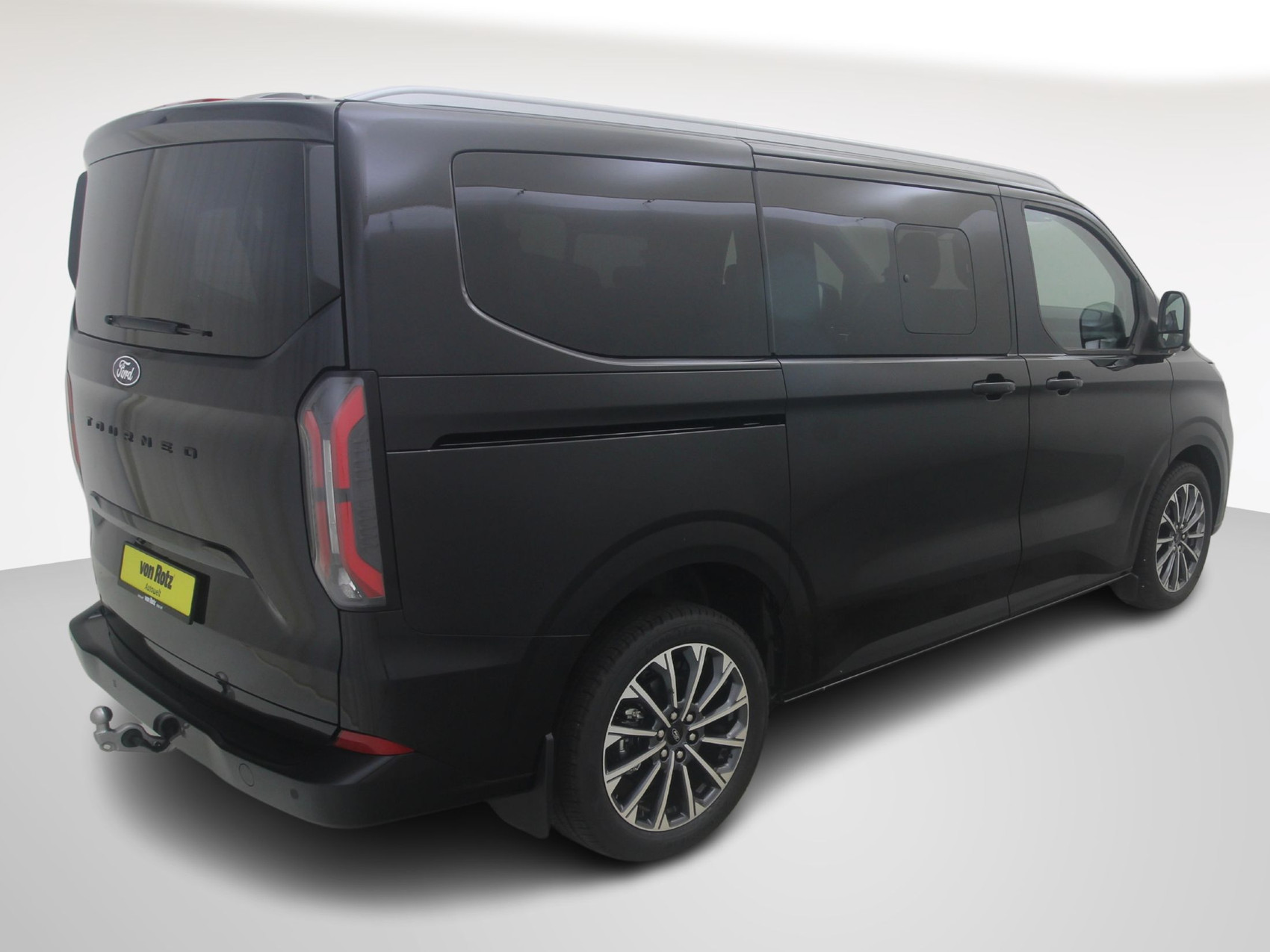 FORD Tourneo Custom 320 L1 2.0 TDCI Titanium X