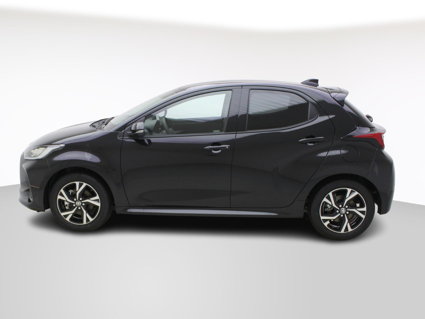 TOYOTA Yaris 1.5 VVT-i HSD Trend * Trend Plus *