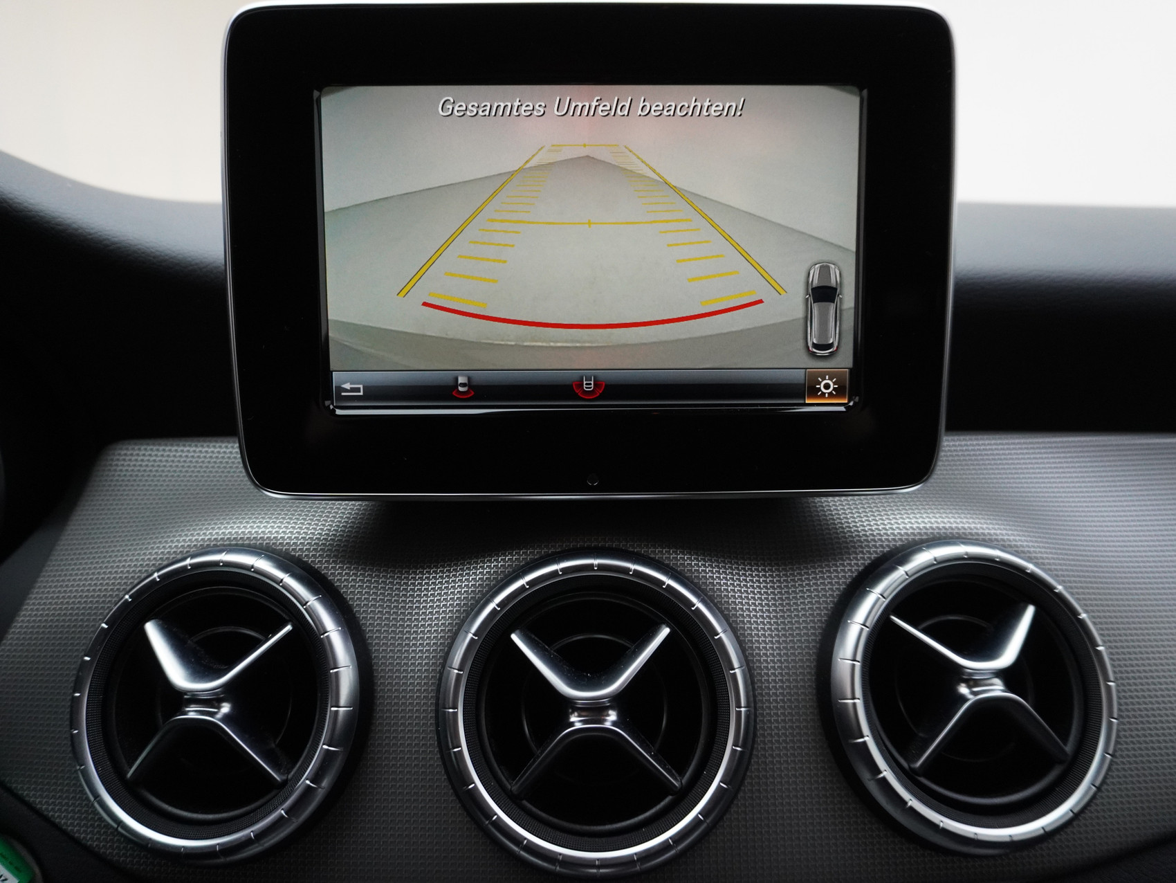 MERCEDES-BENZ CLA-Klasse CLA 200 Urban Shooting Brake
