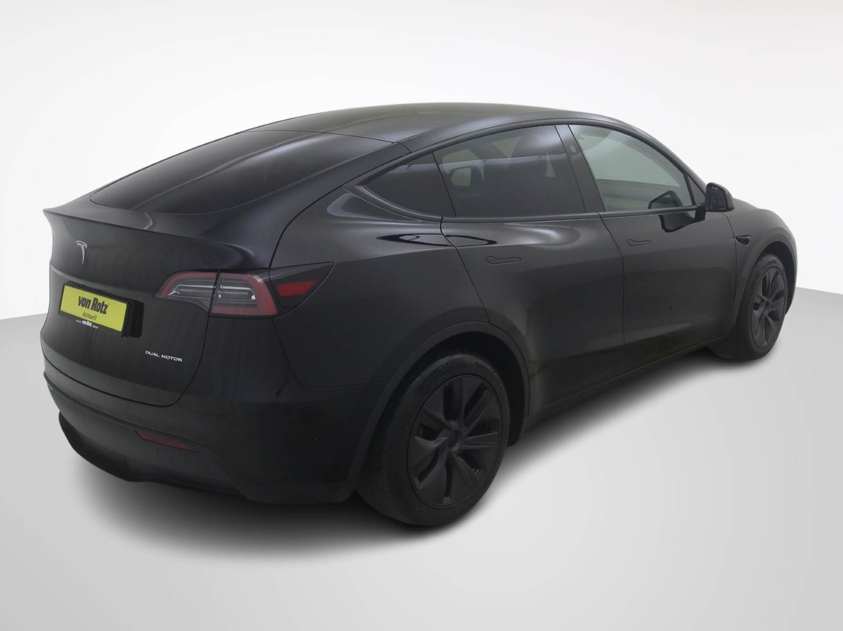 TESLA Model Y Long Range Dual AWD