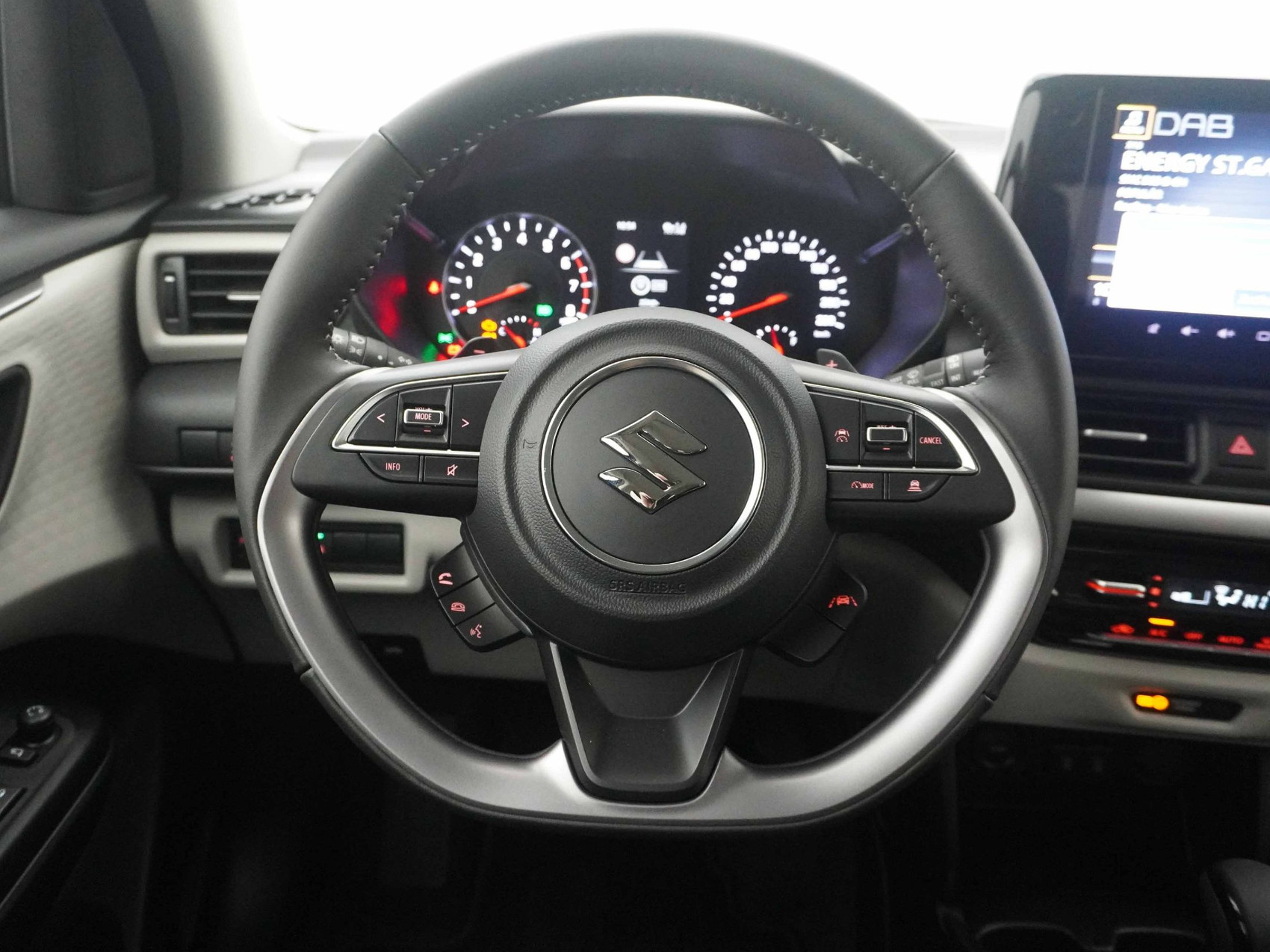 SUZUKI Swift 1.2 Compact Top Hybrid MY24