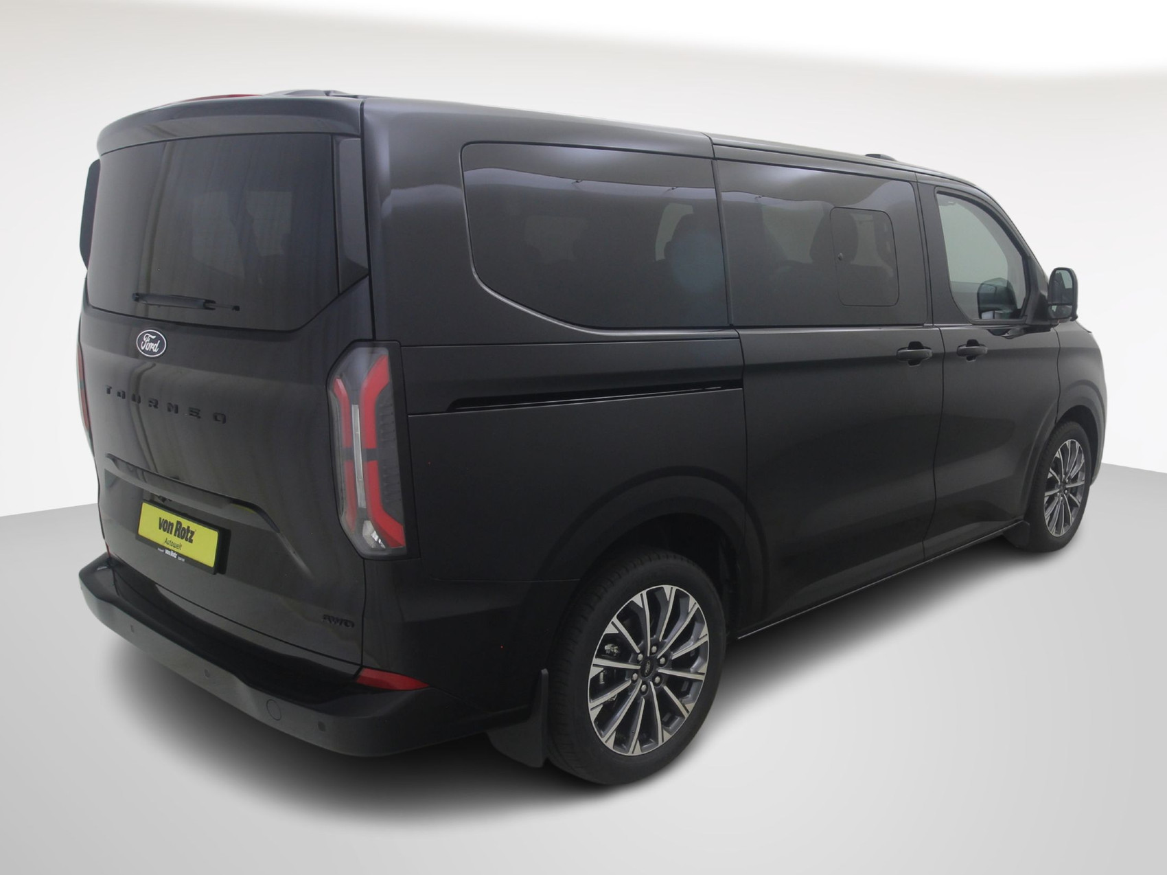 FORD Tourneo Custom 320 L1 2.0 TDCI 4×4 Titanium X