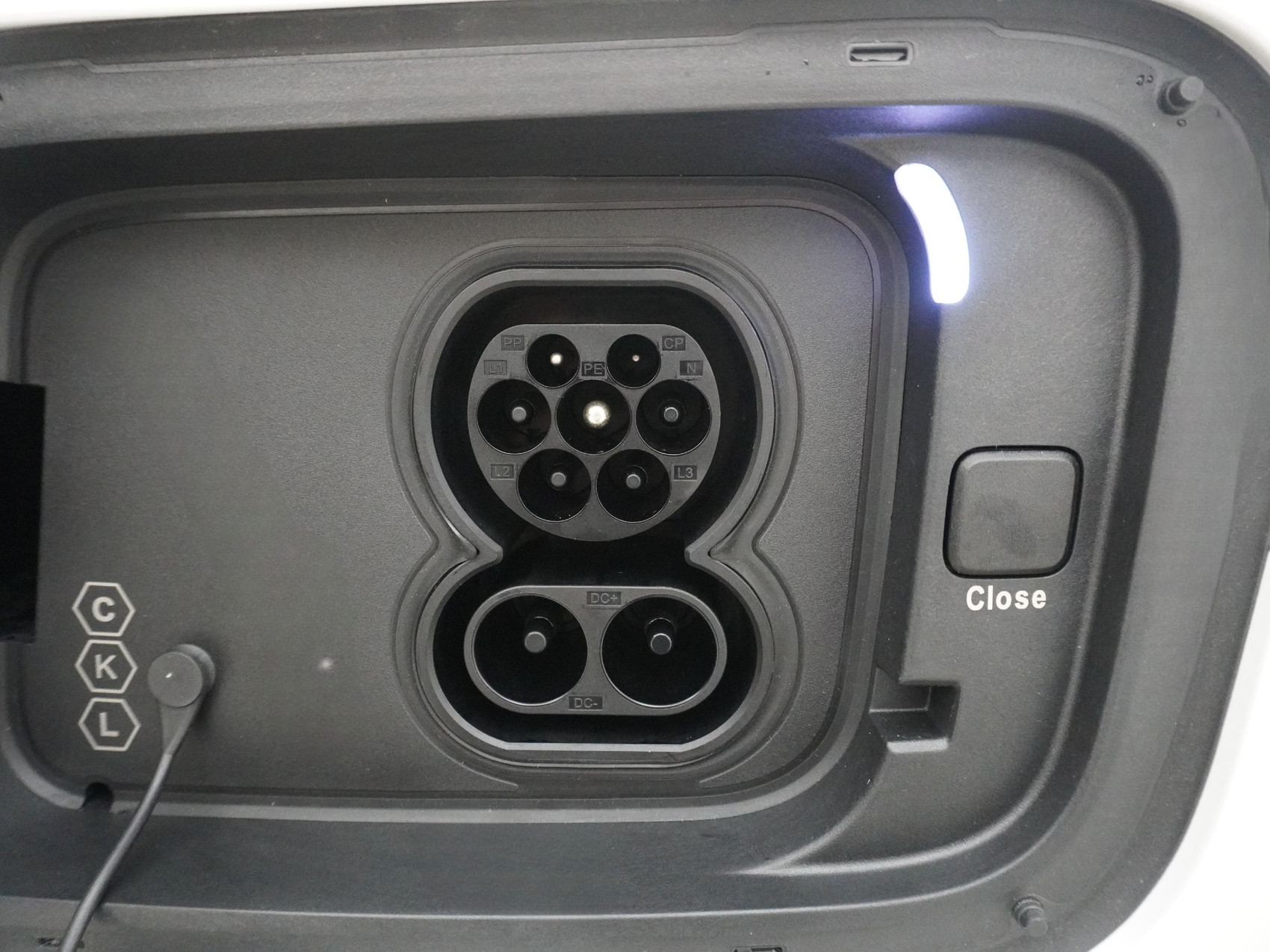 POLESTAR 4 Long Range Performance Dual Motor